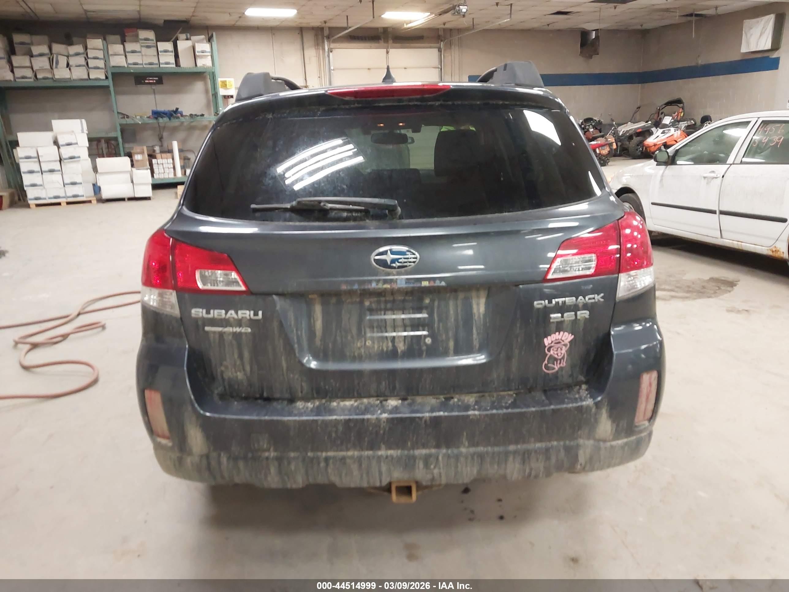 2013 Subaru Outback 3.6r Limited Blue vin: 4S4BRDPC6D2214261