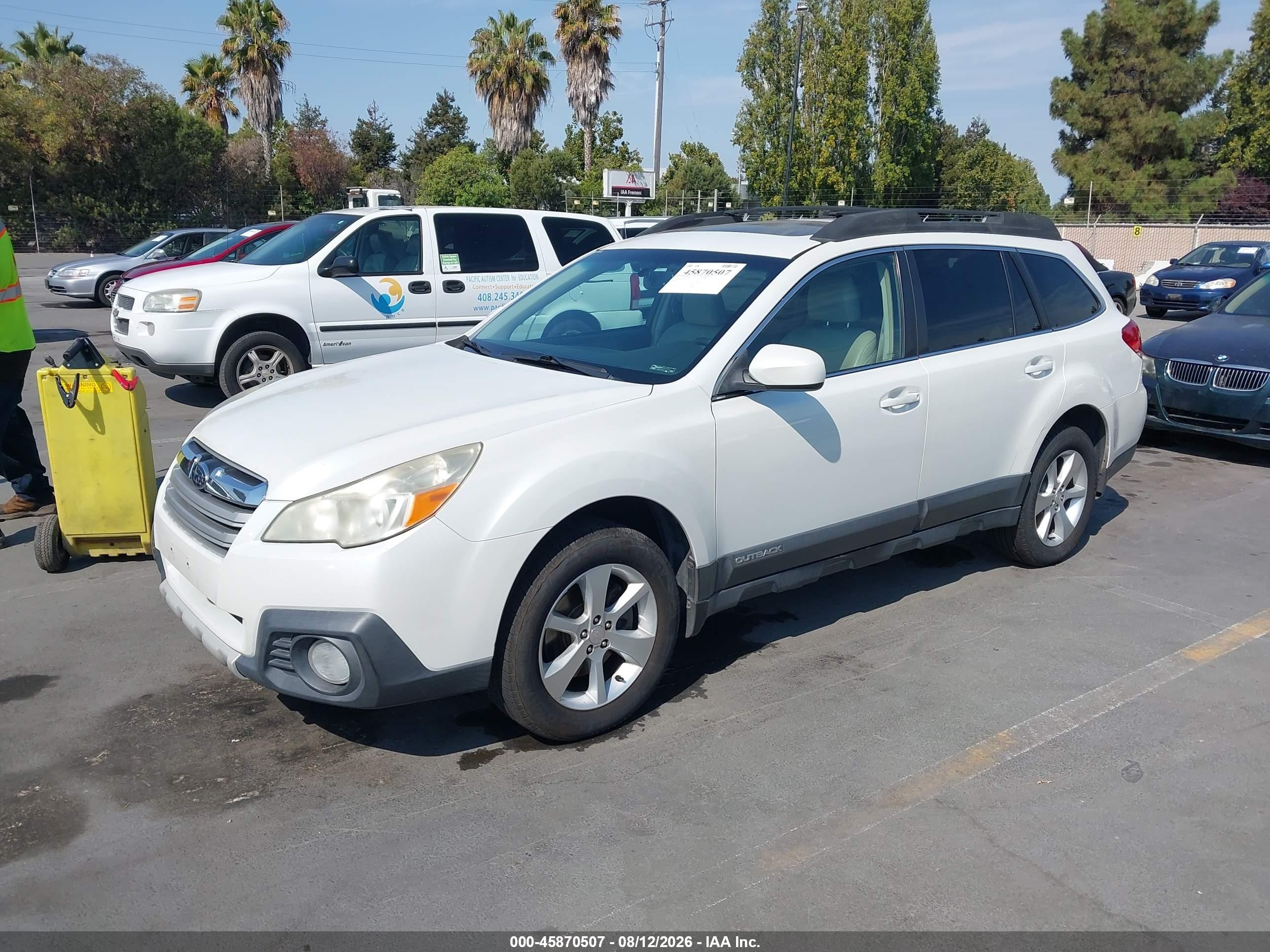 2013 Subaru Outback 3.6r Limited Белый vin: 4S4BRDPC9D2237114