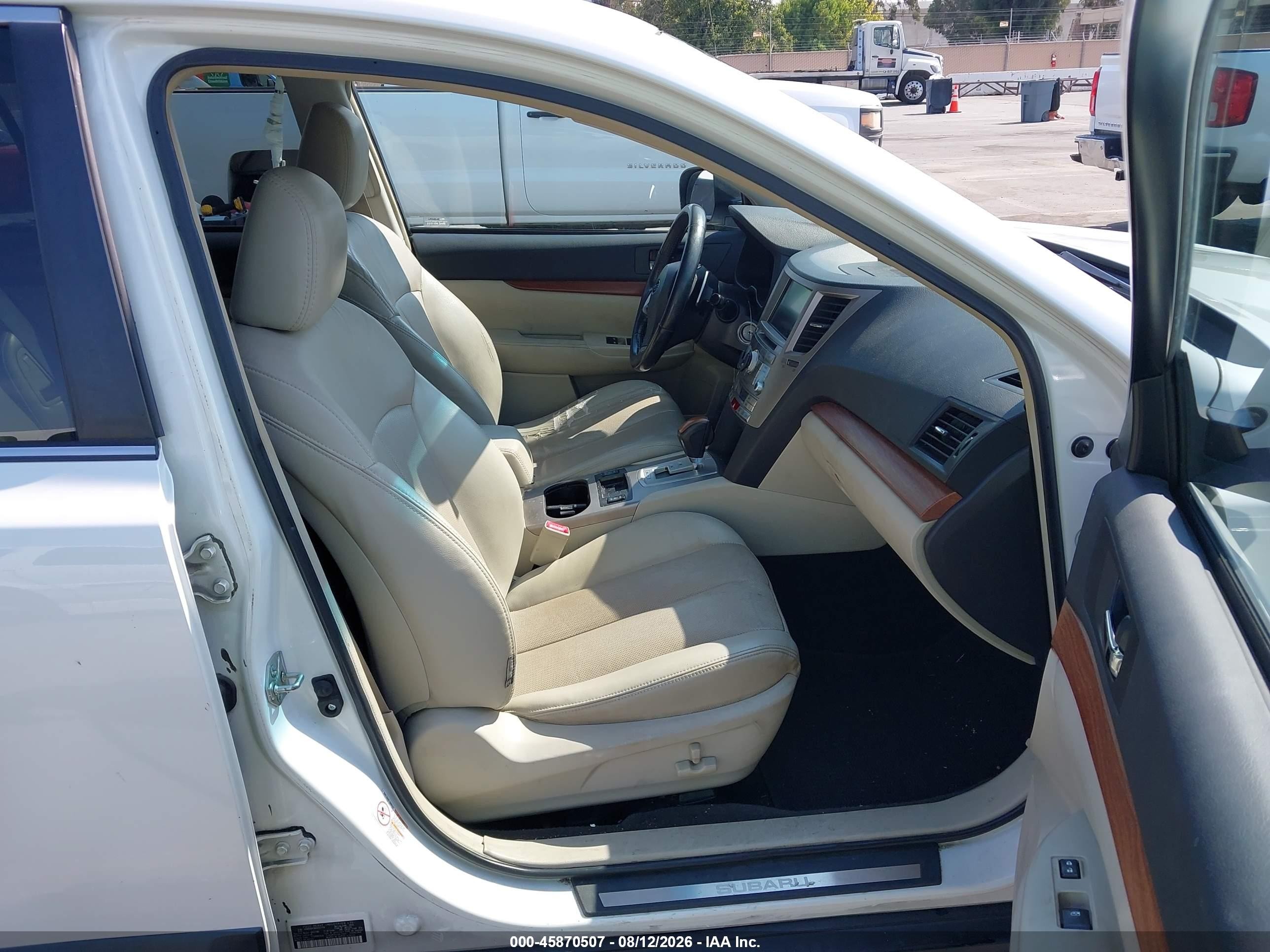 2013 Subaru Outback 3.6r Limited Белый vin: 4S4BRDPC9D2237114