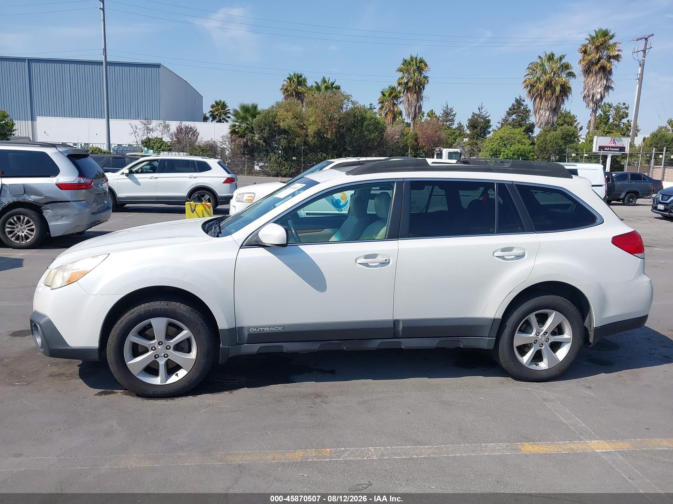 2013 Subaru Outback 3.6r Limited Белый vin: 4S4BRDPC9D2237114