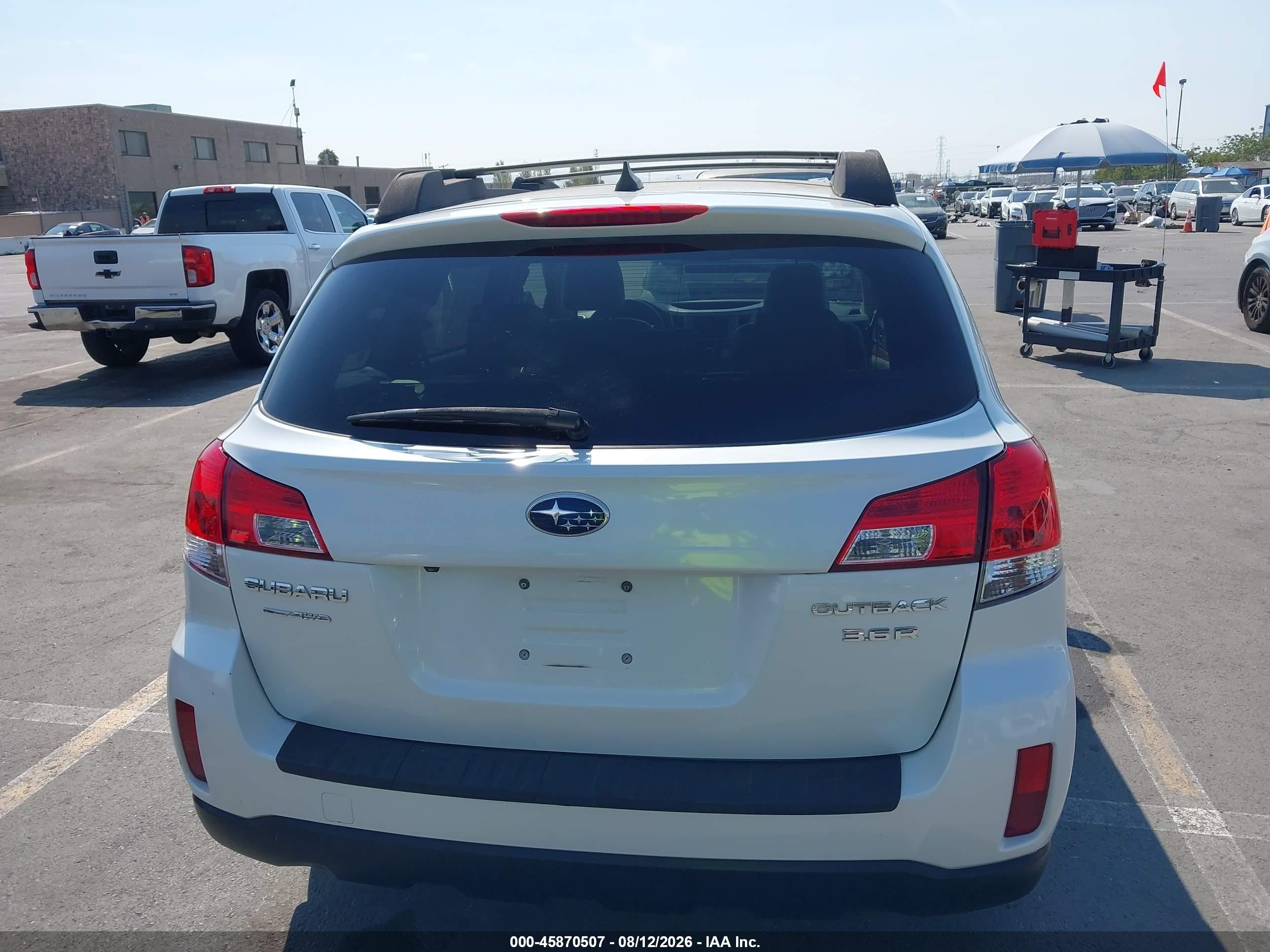 2013 Subaru Outback 3.6r Limited Белый vin: 4S4BRDPC9D2237114