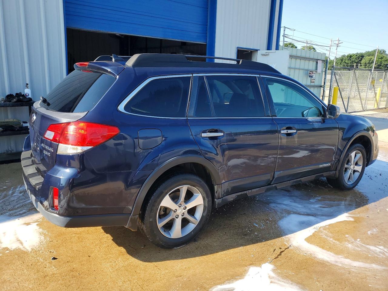 2014 Subaru Outback 3.6r Limited Blue vin: 4S4BRDPC9E2281406