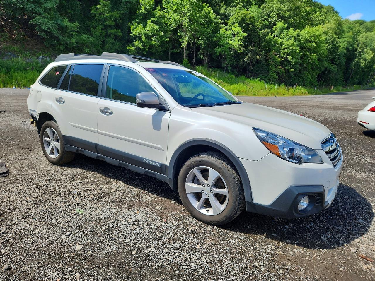 2014 Subaru Outback 3.6r Limited White vin: 4S4BRDPCXE2310069