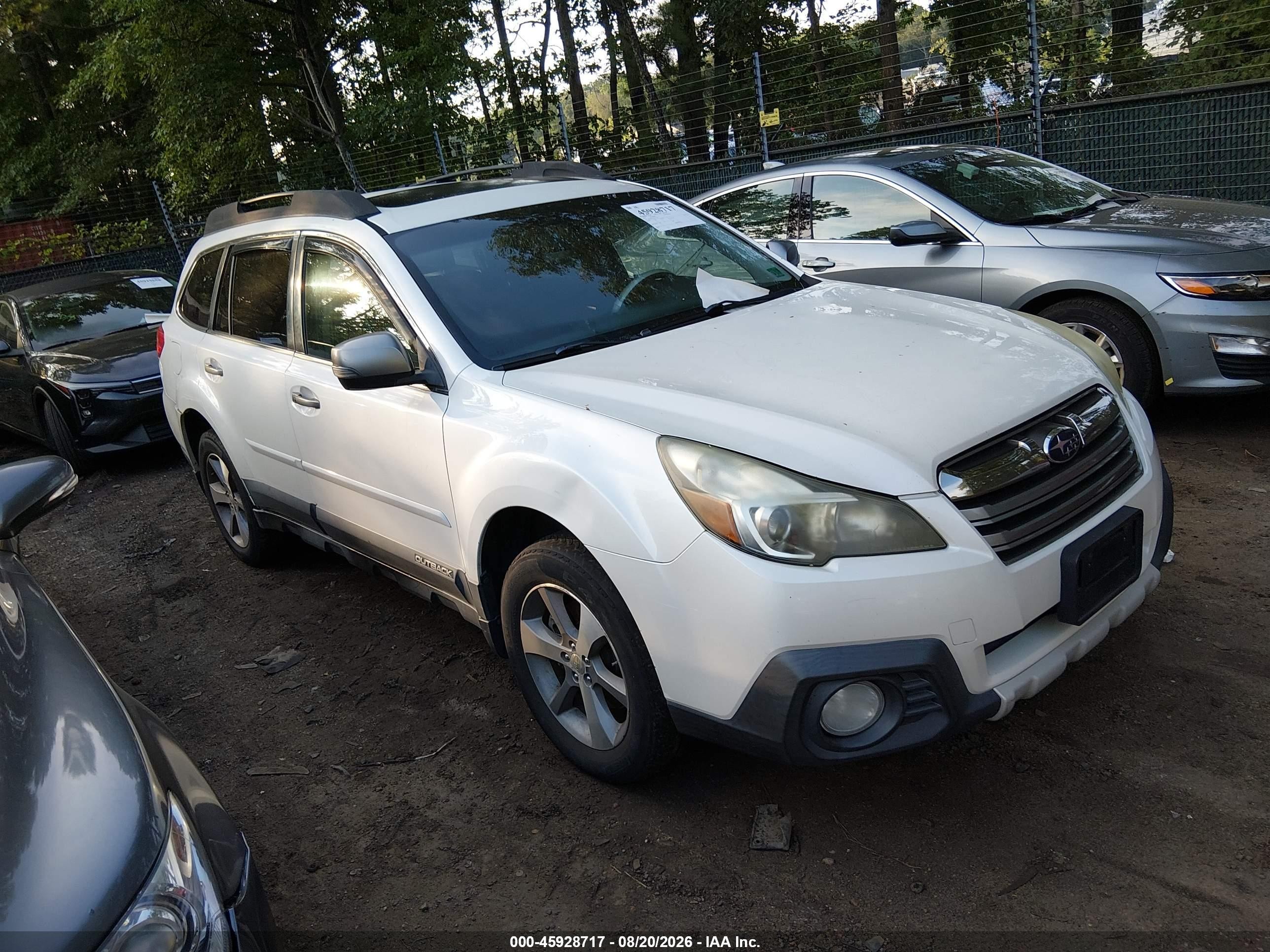 2013 Subaru Outback 3.6r Limited White vin: 4S4BRDSC3D2311781