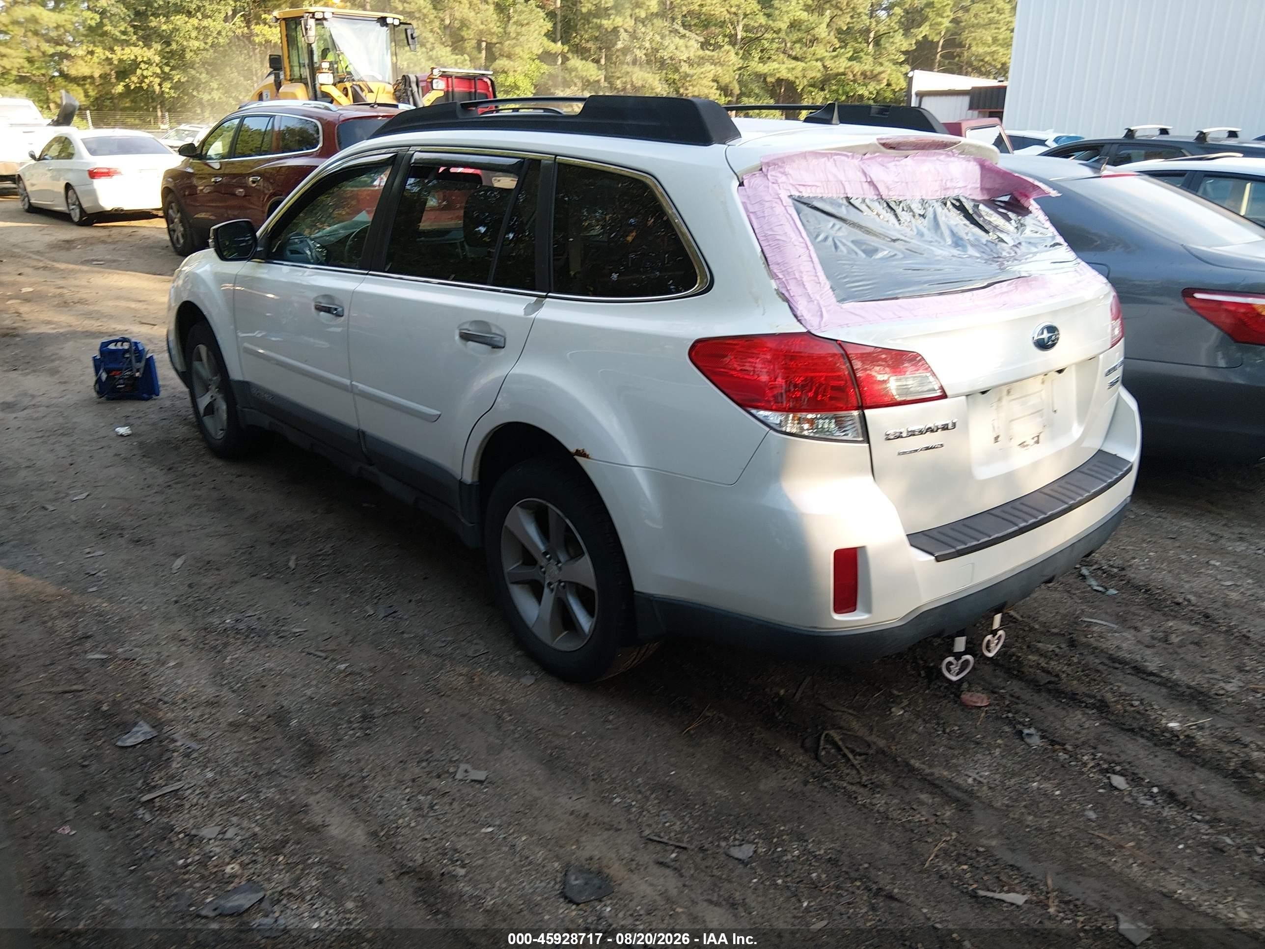 2013 Subaru Outback 3.6r Limited White vin: 4S4BRDSC3D2311781