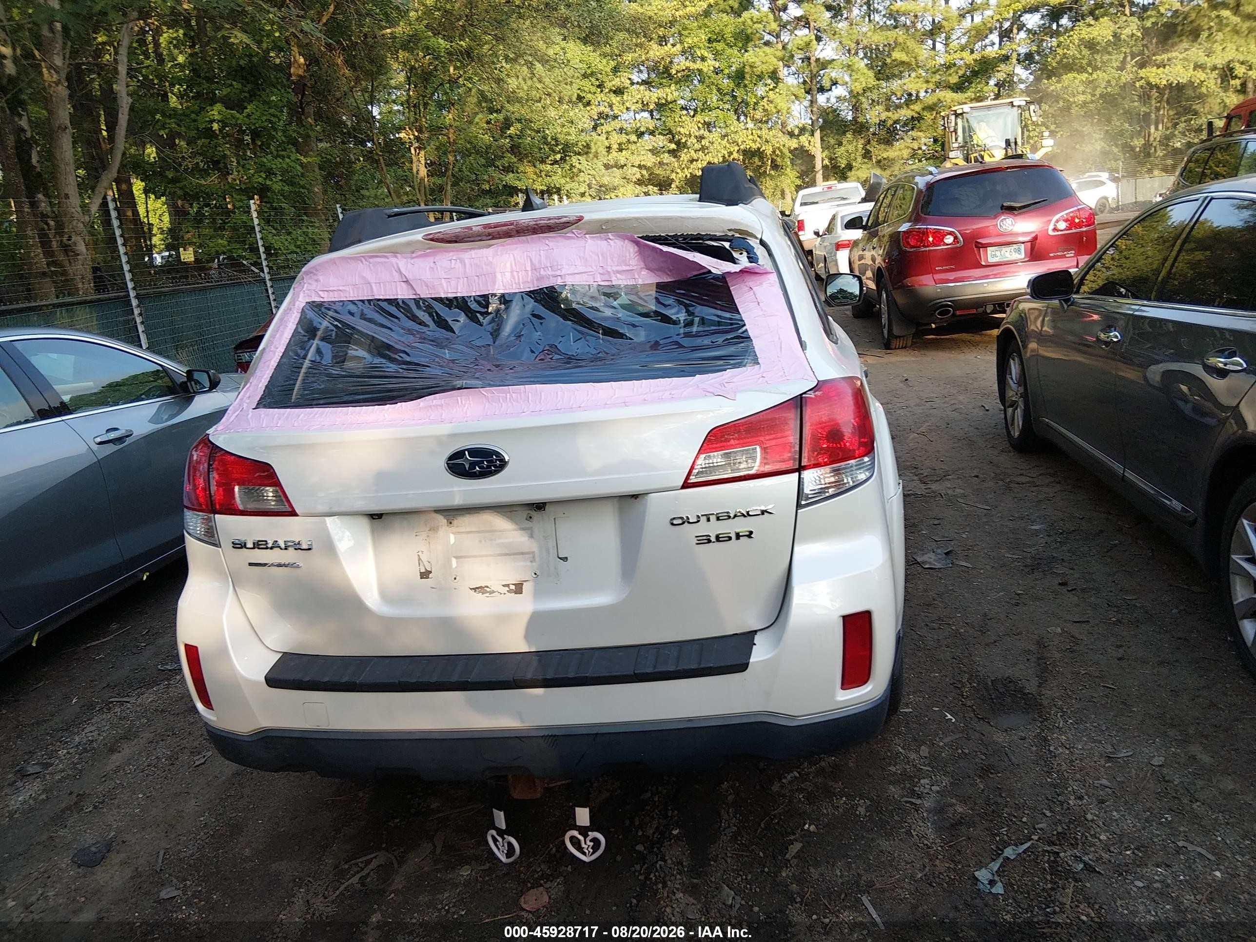 2013 Subaru Outback 3.6r Limited White vin: 4S4BRDSC3D2311781