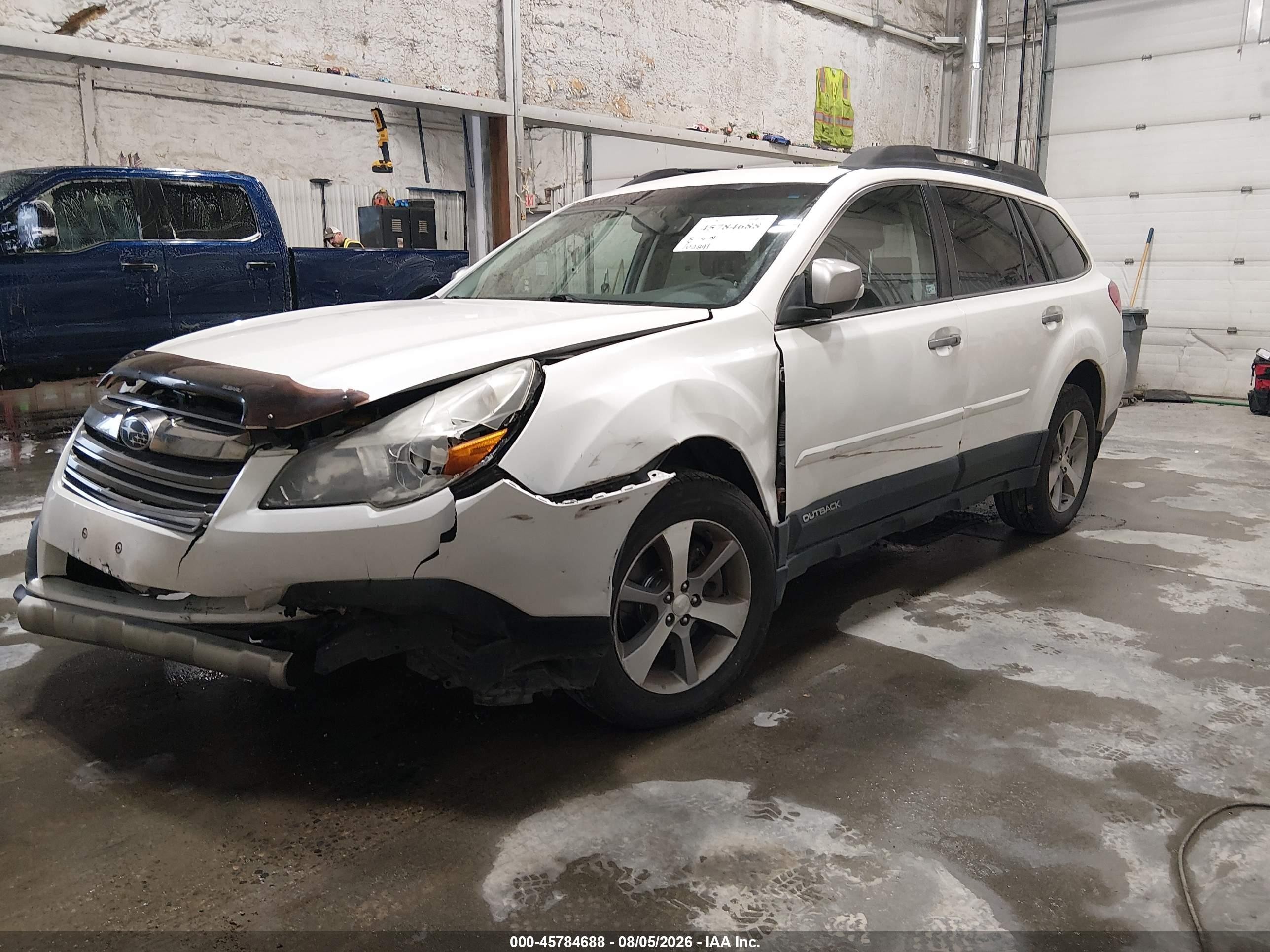 2013 Subaru Outback 3.6r Limited White vin: 4S4BRDSCXD2240045