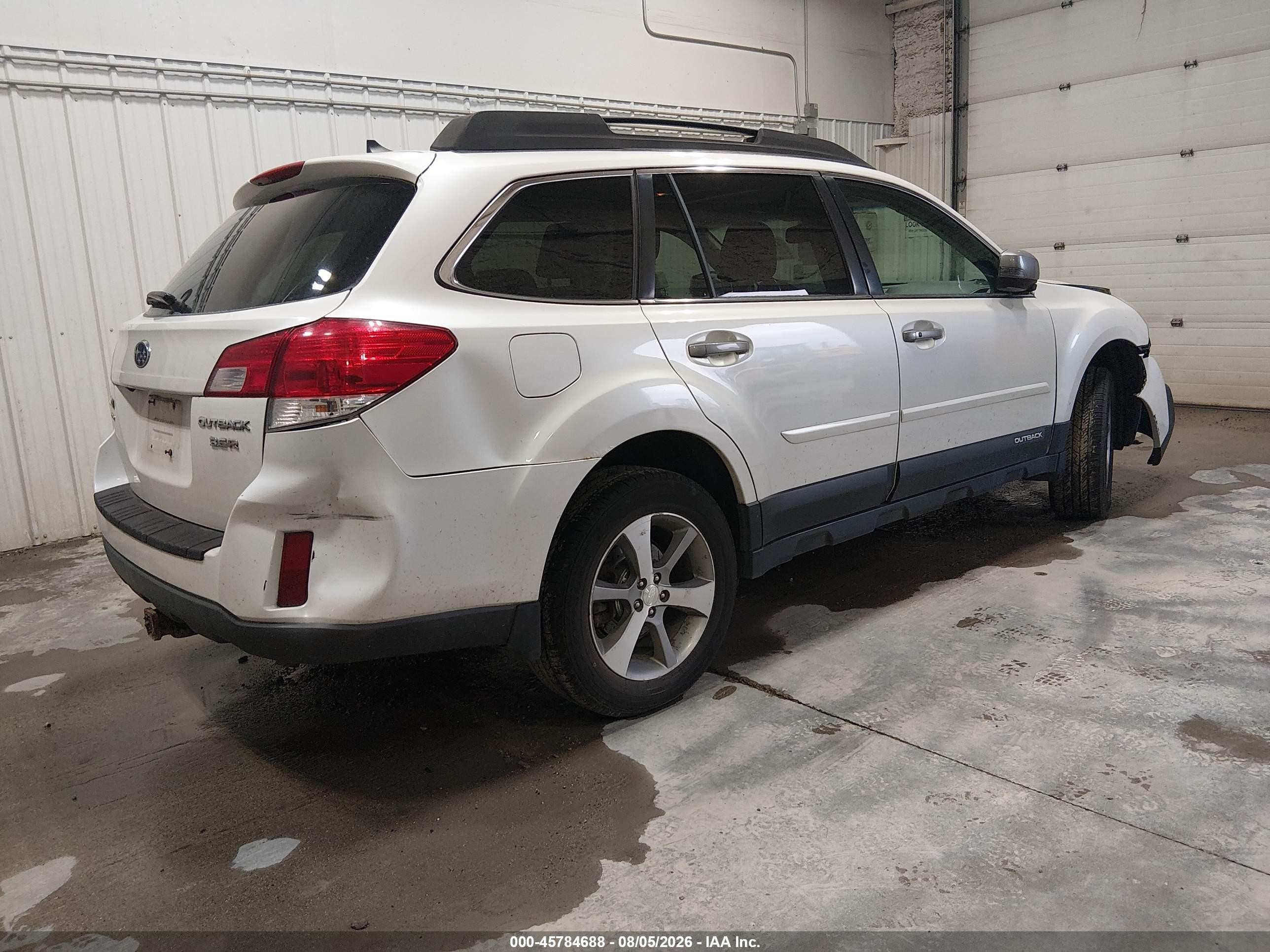 2013 Subaru Outback 3.6r Limited White vin: 4S4BRDSCXD2240045