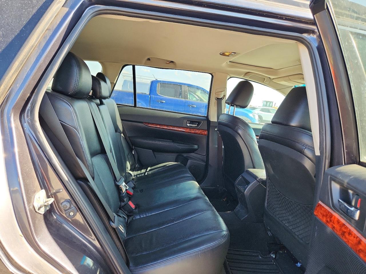 2010 Subaru Outback 3.6r Limited Угольный vin: 4S4BRELC2A2318348