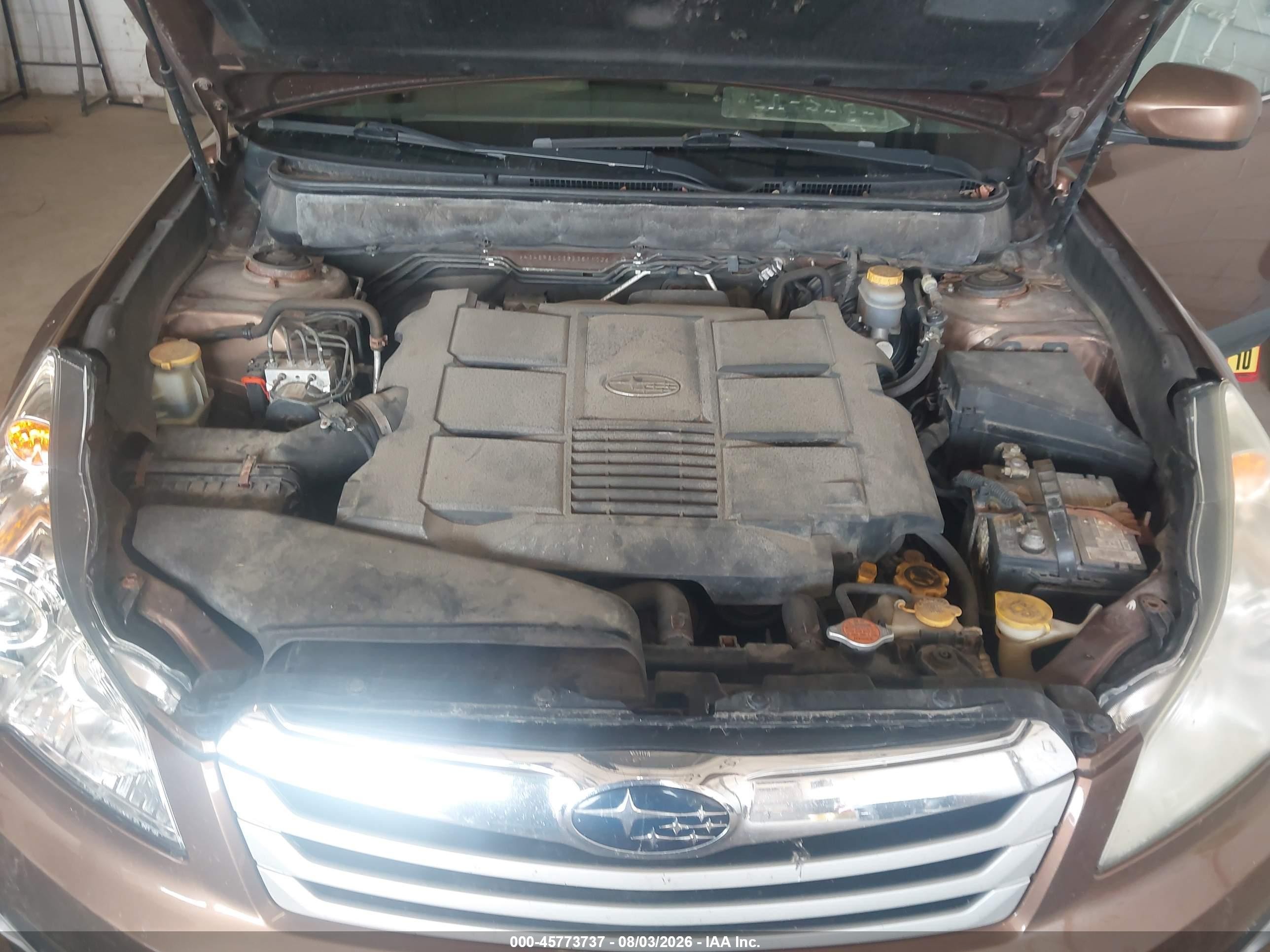 2011 Subaru Outback 3.6r Limited Коричневый vin: 4S4BRELC3B2351103