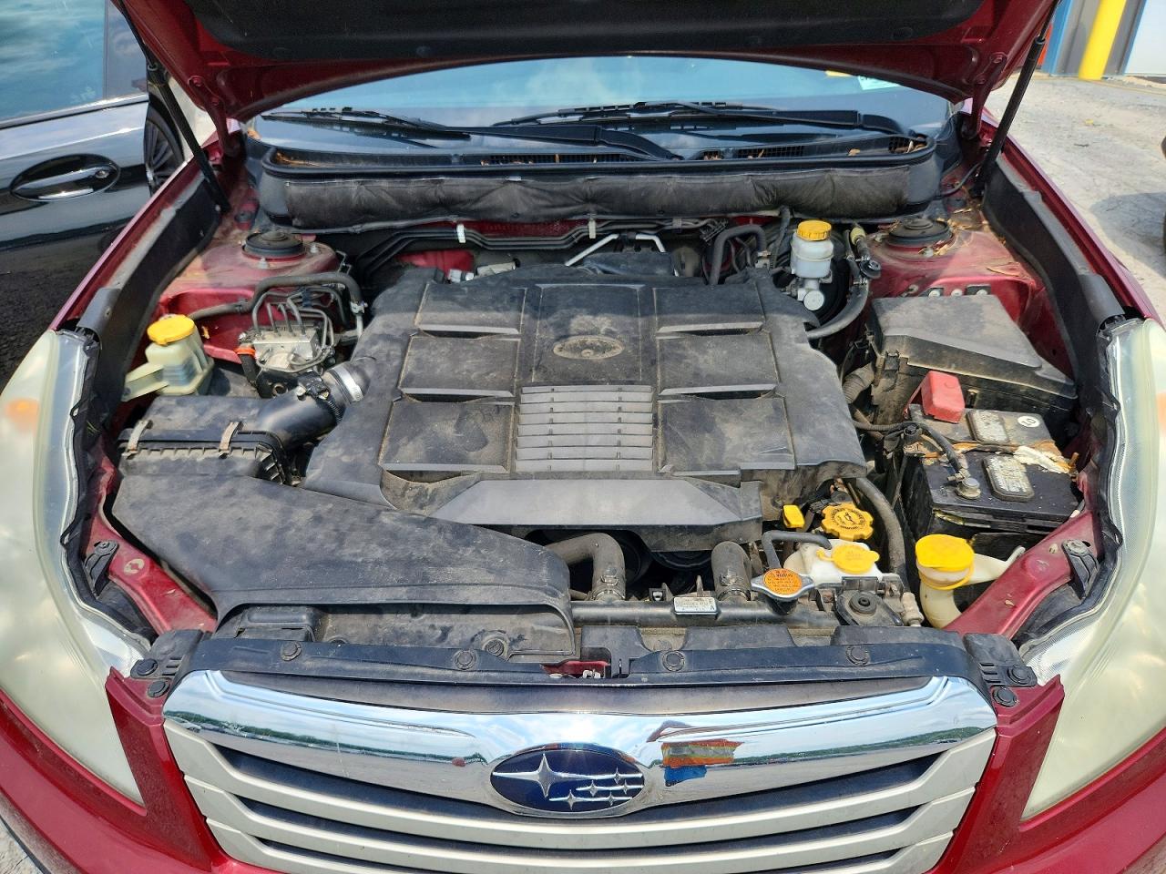 2012 Subaru Outback 3.6r Limited Maroon vin: 4S4BRELC5C2214732