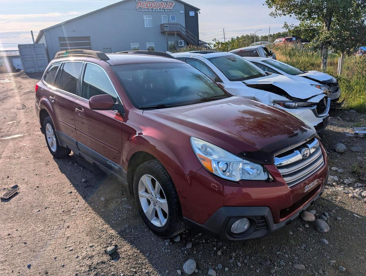 2013 Subaru Outback 2.5i Premium Red vin: 4S4BRGBC6D3281459