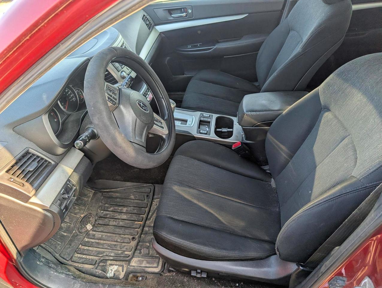 2013 Subaru Outback 2.5i Premium Red vin: 4S4BRGBC6D3281459