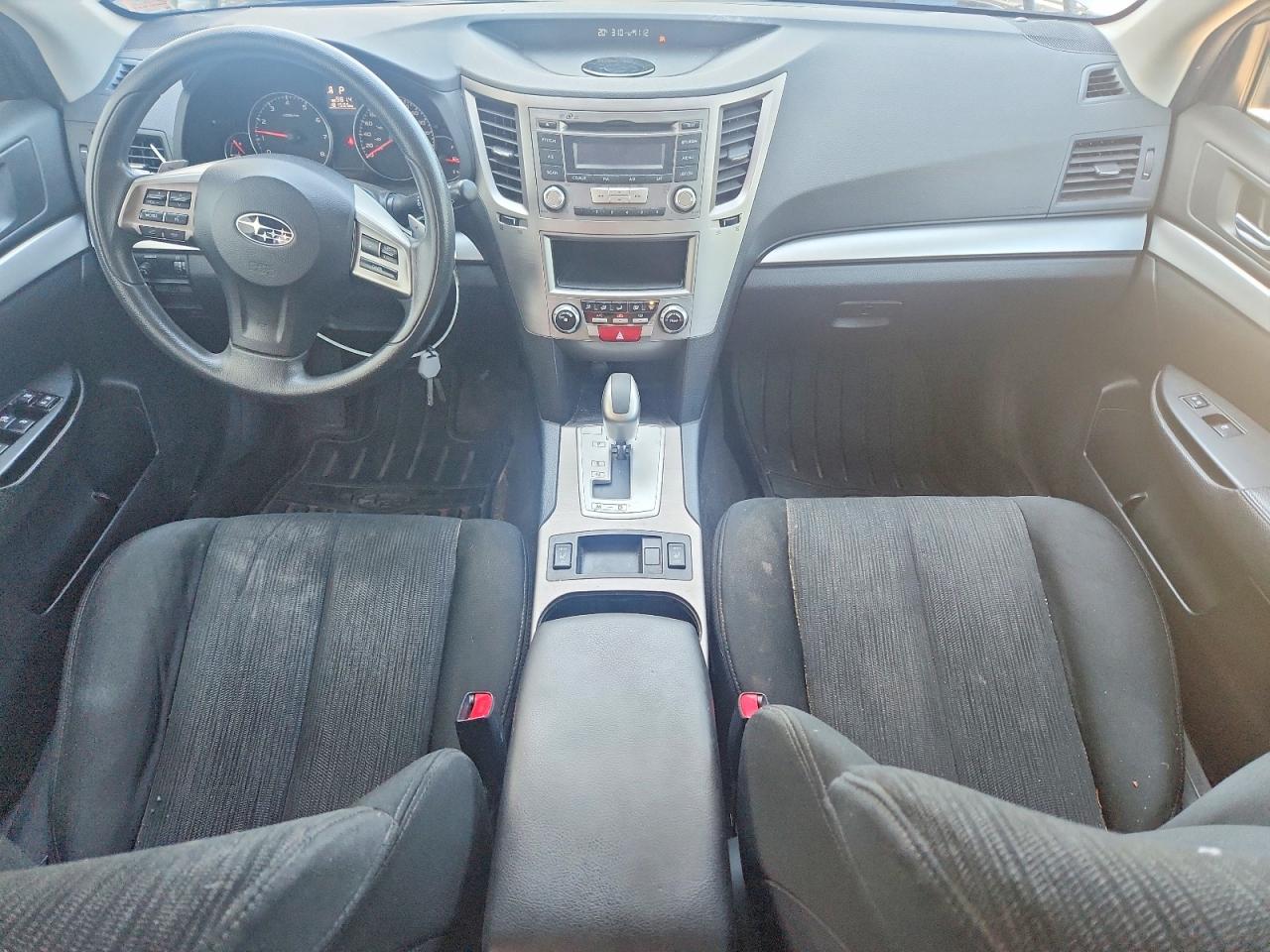 2014 Subaru Outback 2.5i Premium White vin: 4S4BRGBC9E3265726