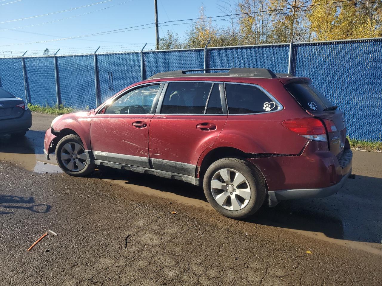 2012 Subaru Outback 2.5i Premium Red vin: 4S4BRGGC6C3265043