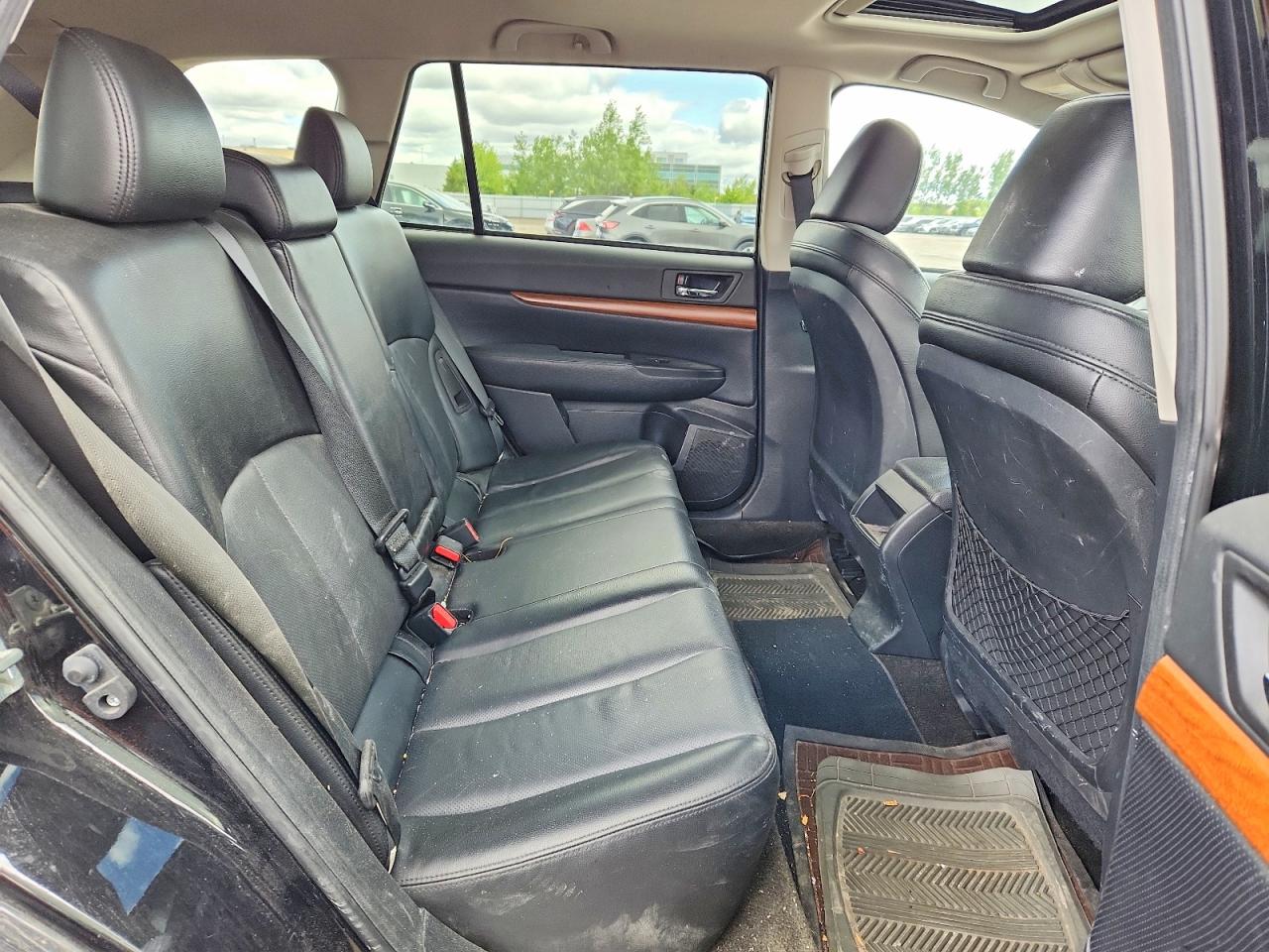 2014 Subaru Outback 2.5i Limited Black vin: 4S4BRGMC3E3302122
