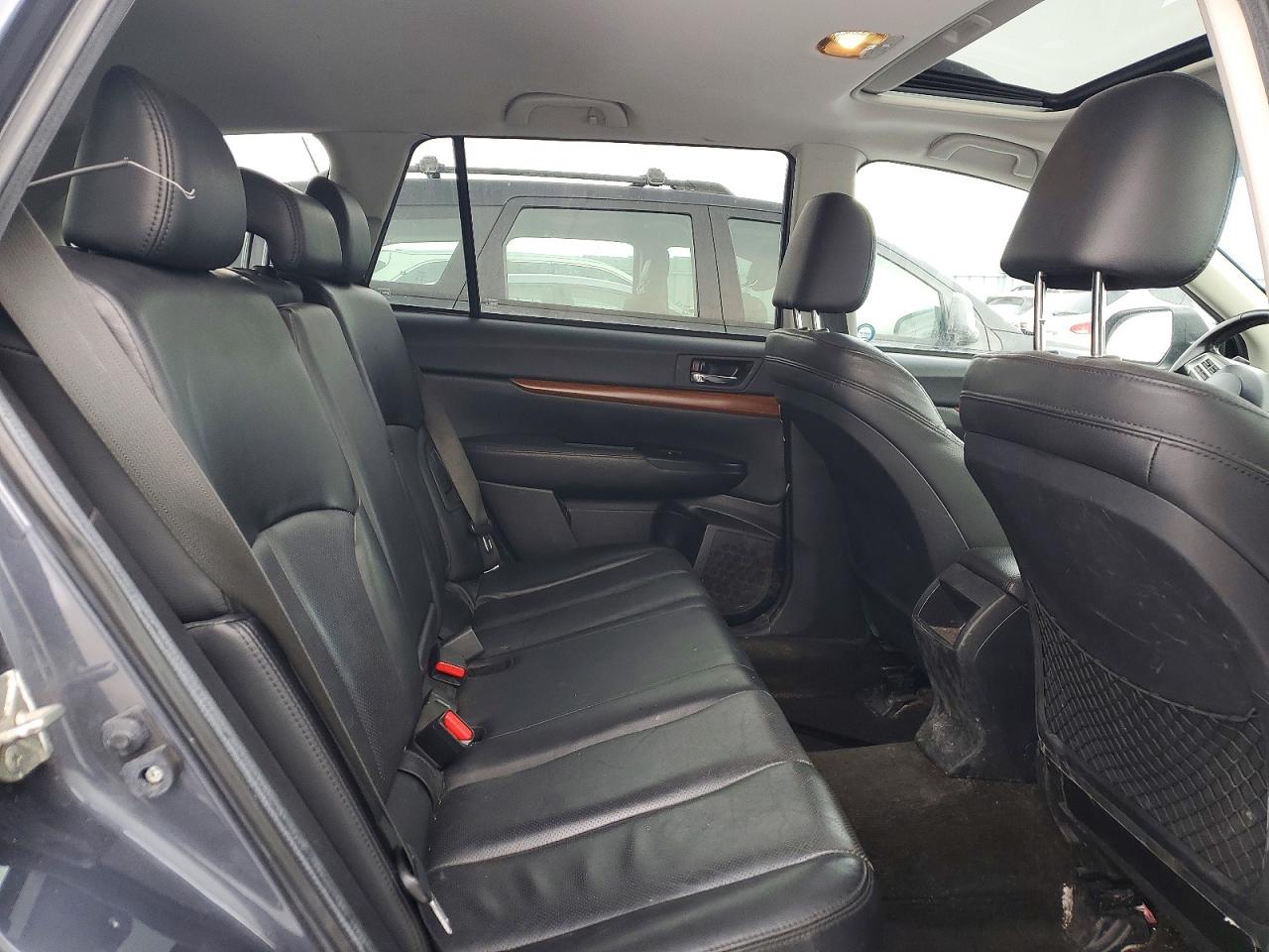 2014 Subaru Outback 2.5i Limited Gray vin: 4S4BRGNC2E3221854