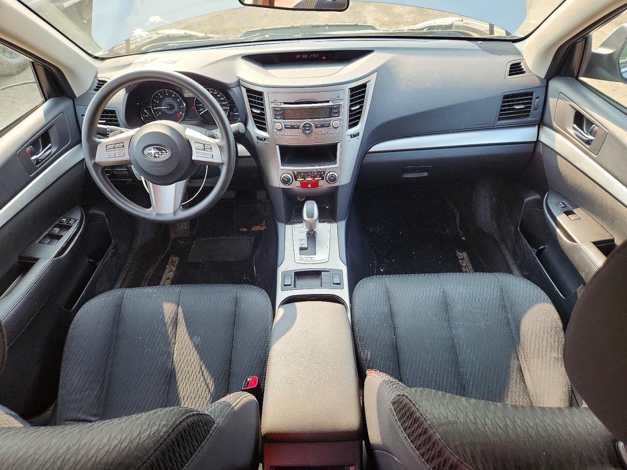 2010 Subaru Outback 2.5i Premium Серебряный vin: 4S4BRHBC9A3365809