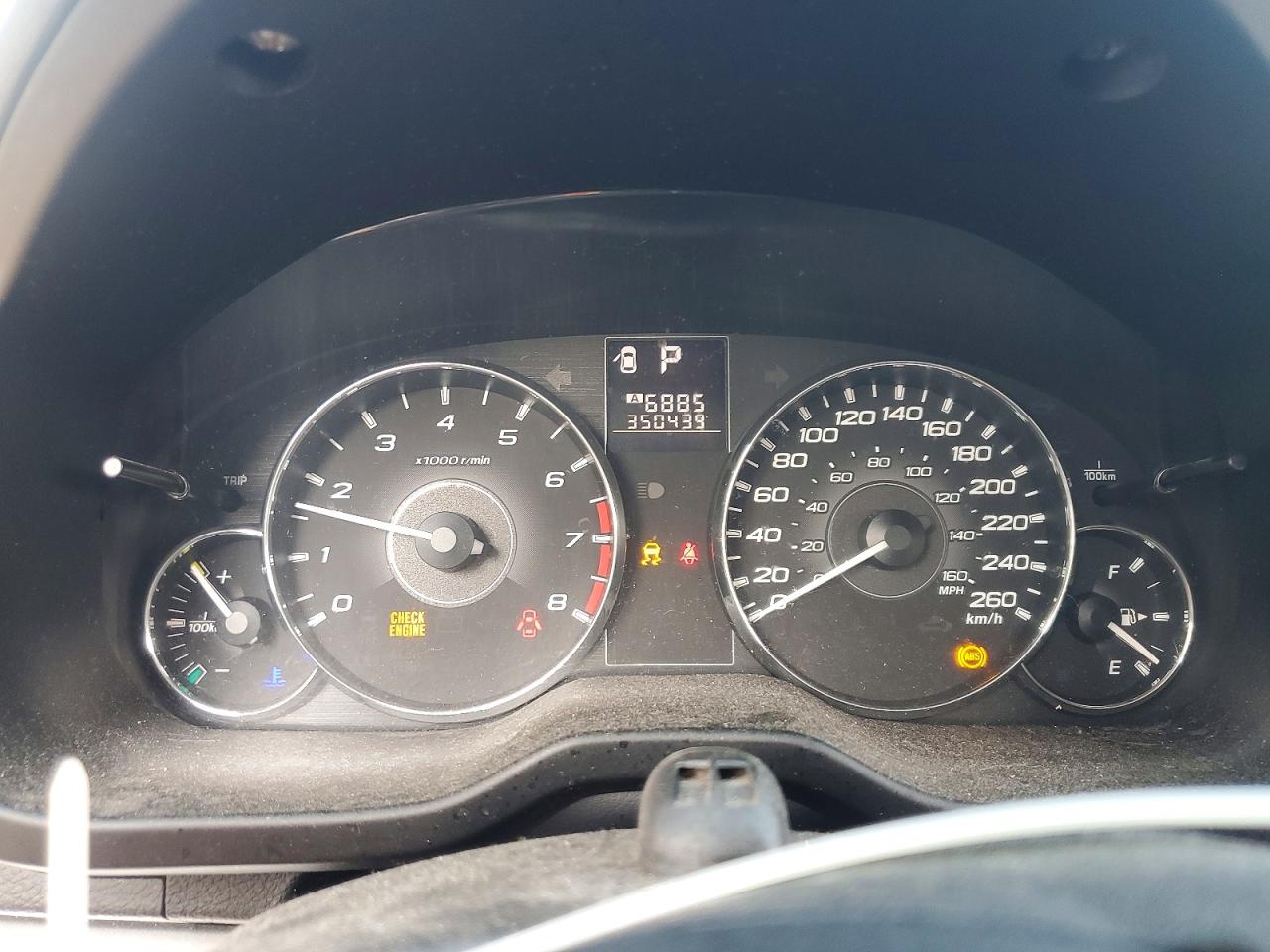 2011 Subaru Outback 3.6r Premium Silver vin: 4S4BRJGC8B2401853