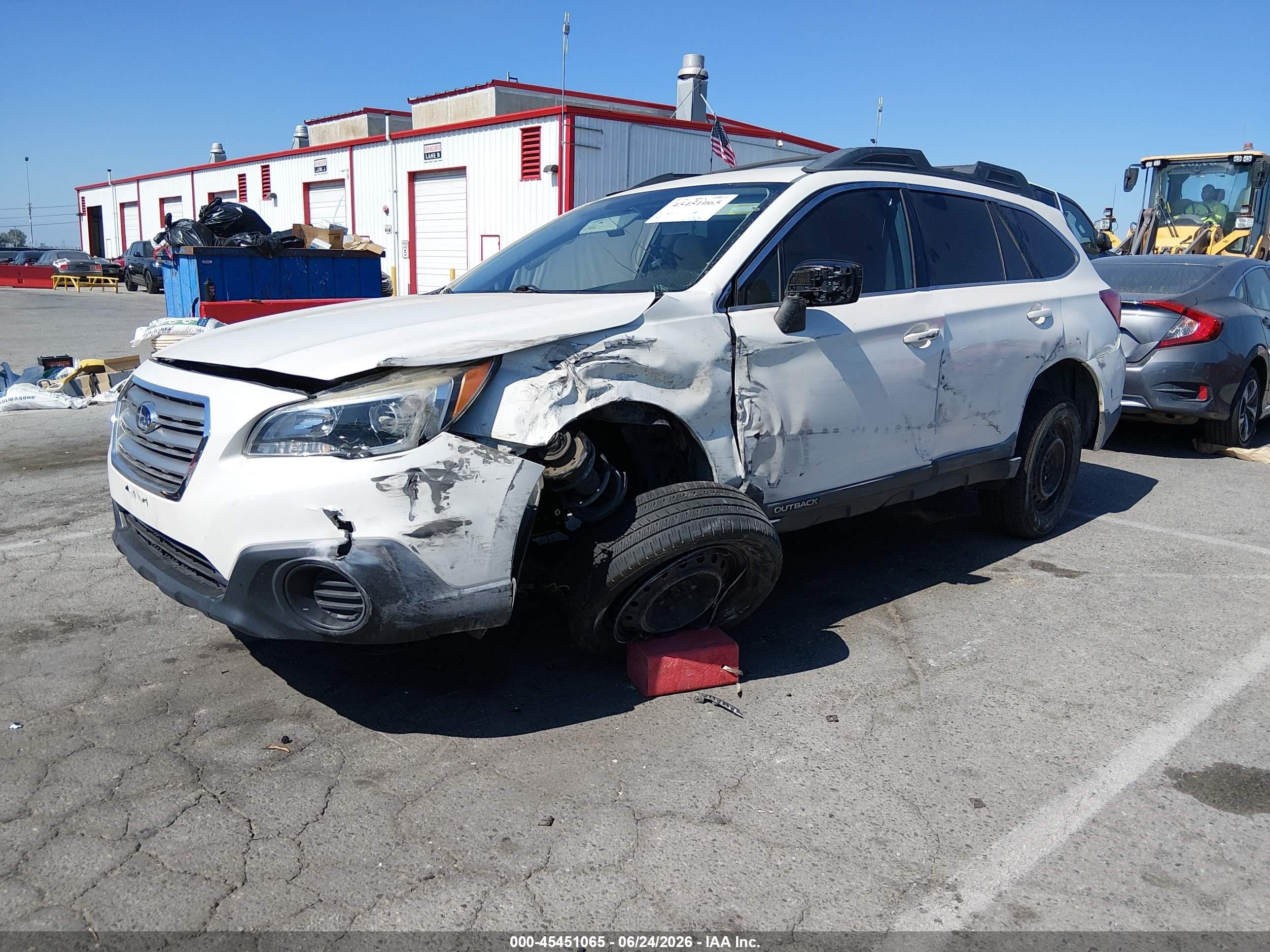2015 Subaru Outback 2.5i Белый vin: 4S4BSAAC0F3214944
