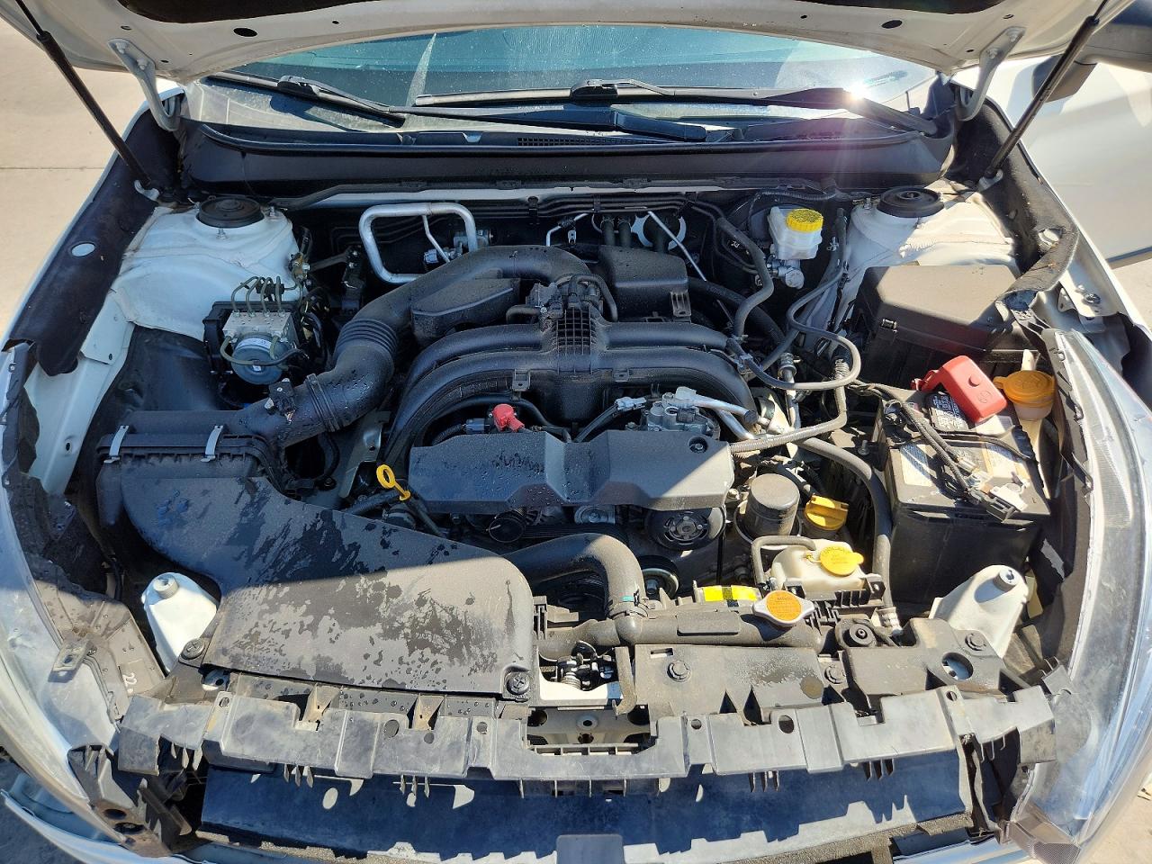 2018 Subaru Outback 2.5i White vin: 4S4BSAAC0J3392846