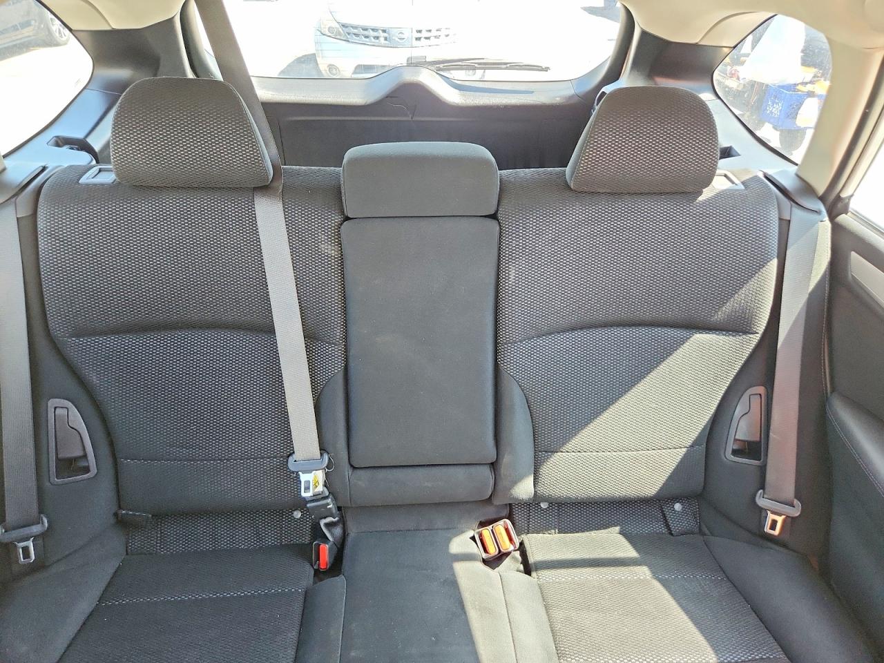 2018 Subaru Outback 2.5i White vin: 4S4BSAAC0J3392846