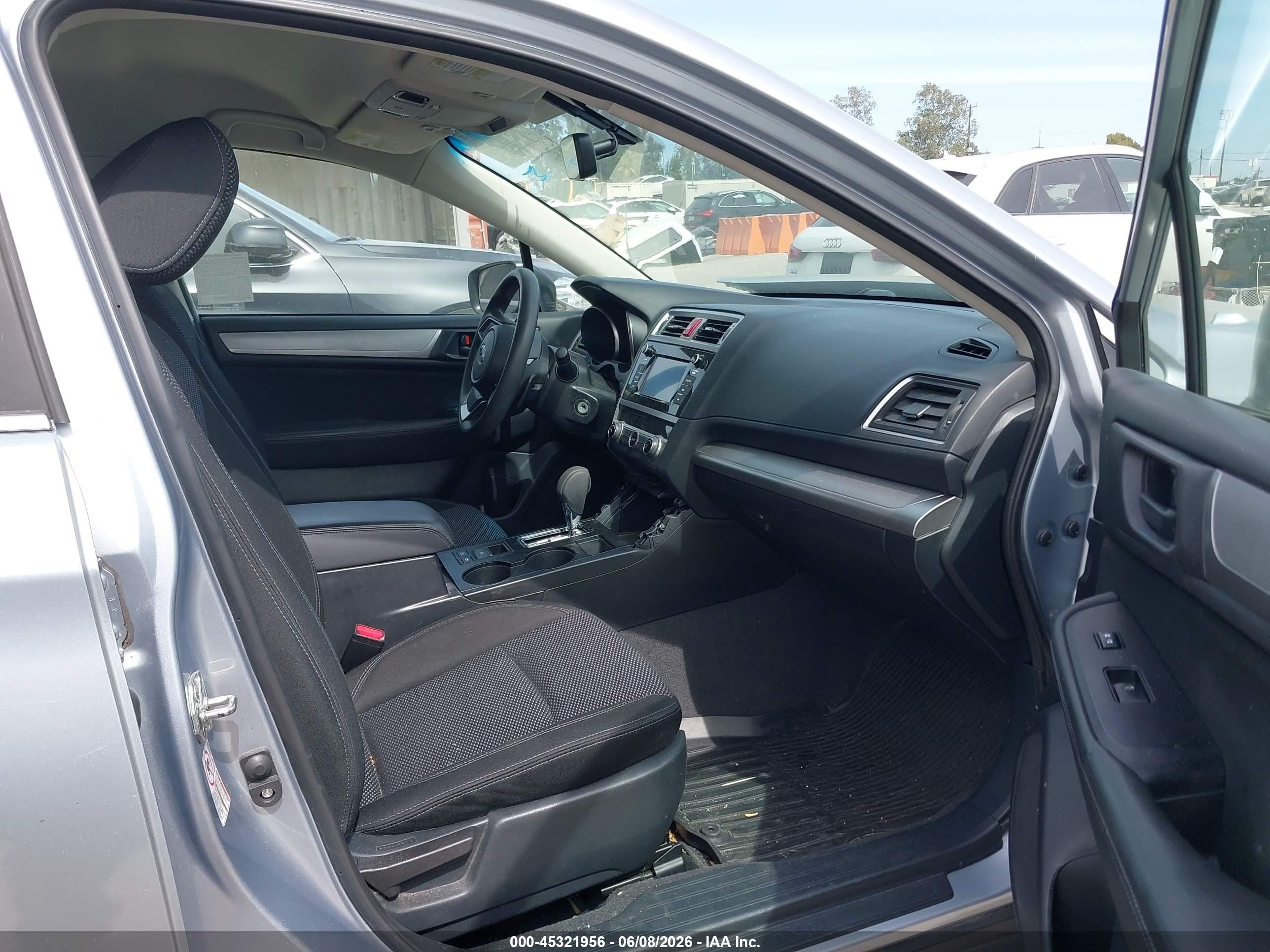 2018 Subaru Outback 2.5i Light Blue vin: 4S4BSAAC2J3329053