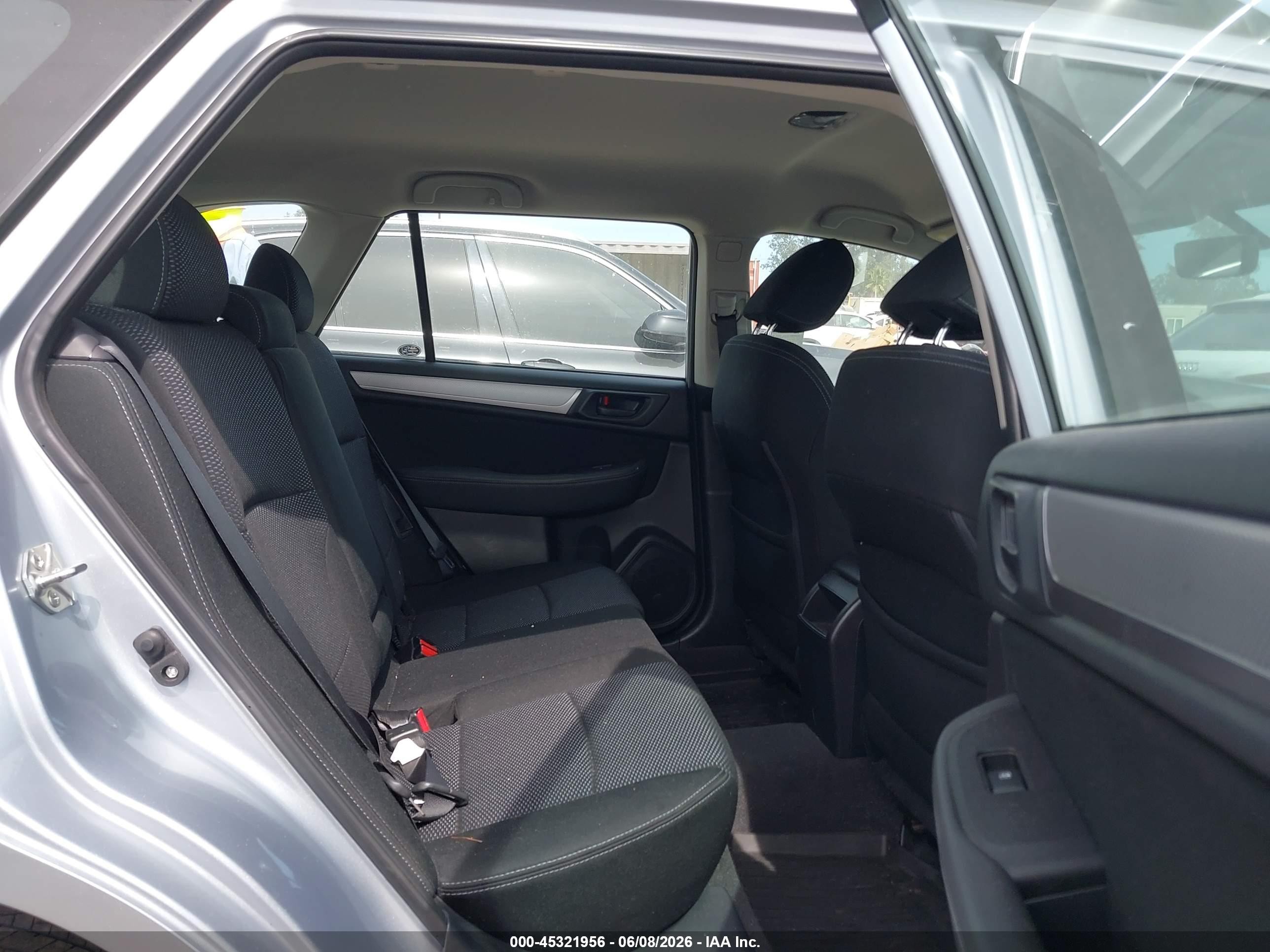 2018 Subaru Outback 2.5i Light Blue vin: 4S4BSAAC2J3329053