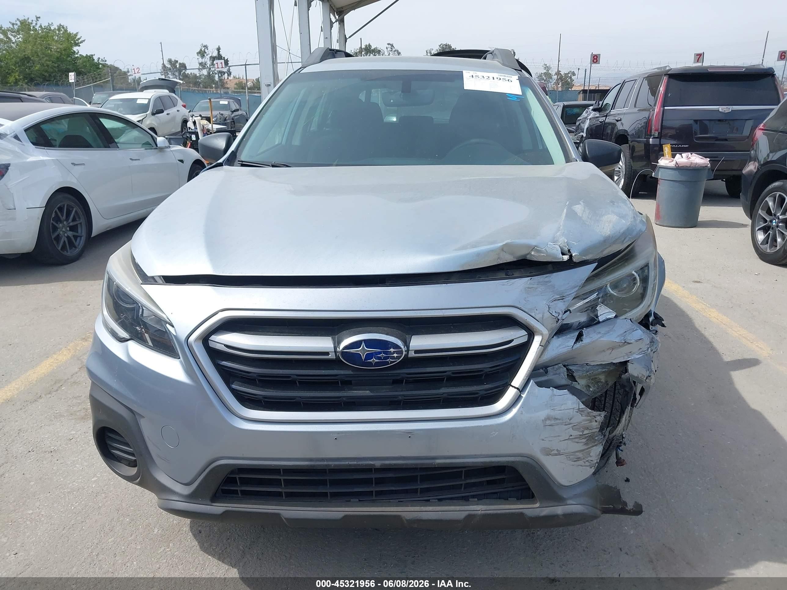 2018 Subaru Outback 2.5i Light Blue vin: 4S4BSAAC2J3329053