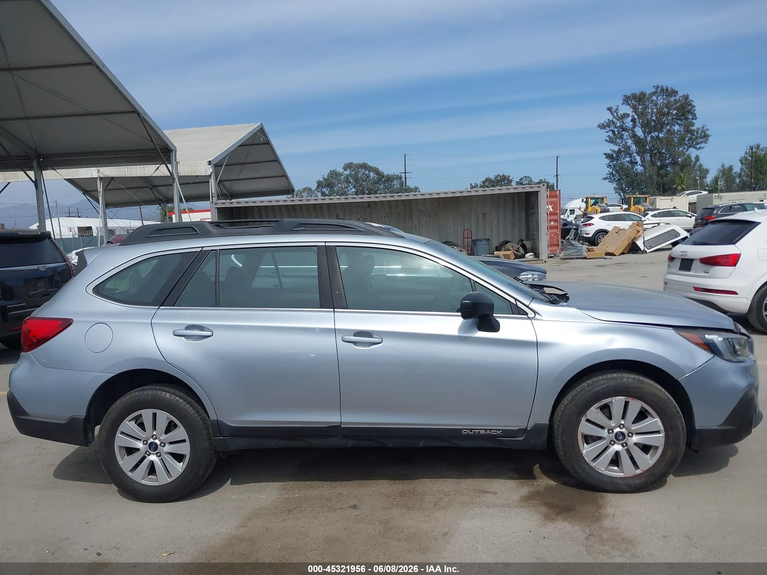 2018 Subaru Outback 2.5i Light Blue vin: 4S4BSAAC2J3329053
