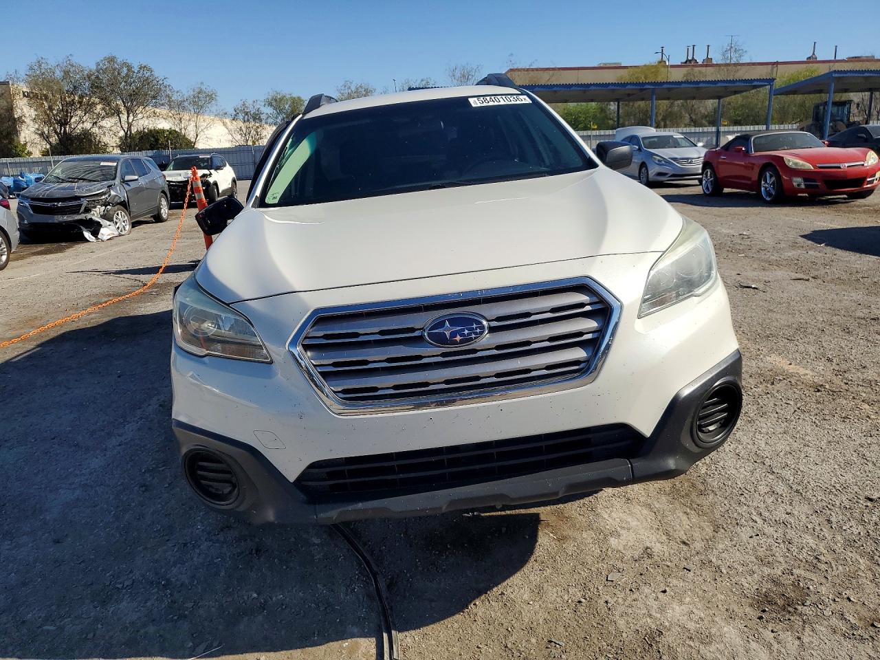 2017 Subaru Outback 2.5i White vin: 4S4BSAAC3H3215850