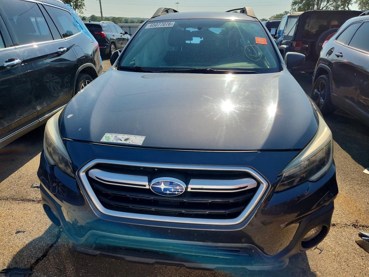 2018 Subaru Outback 2.5i Gray vin: 4S4BSAAC3J3219158