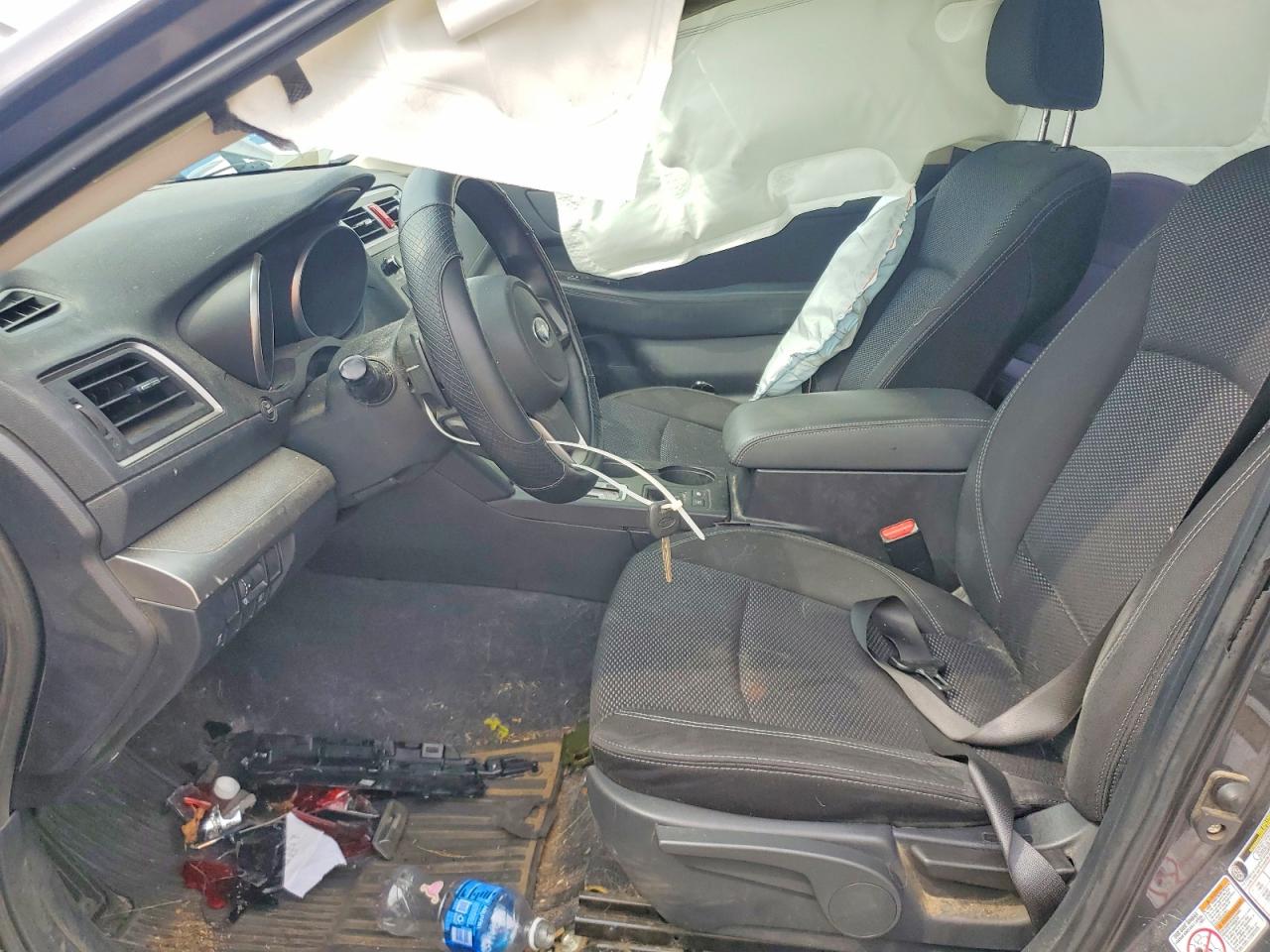 2018 Subaru Outback 2.5i Gray vin: 4S4BSAAC3J3219158