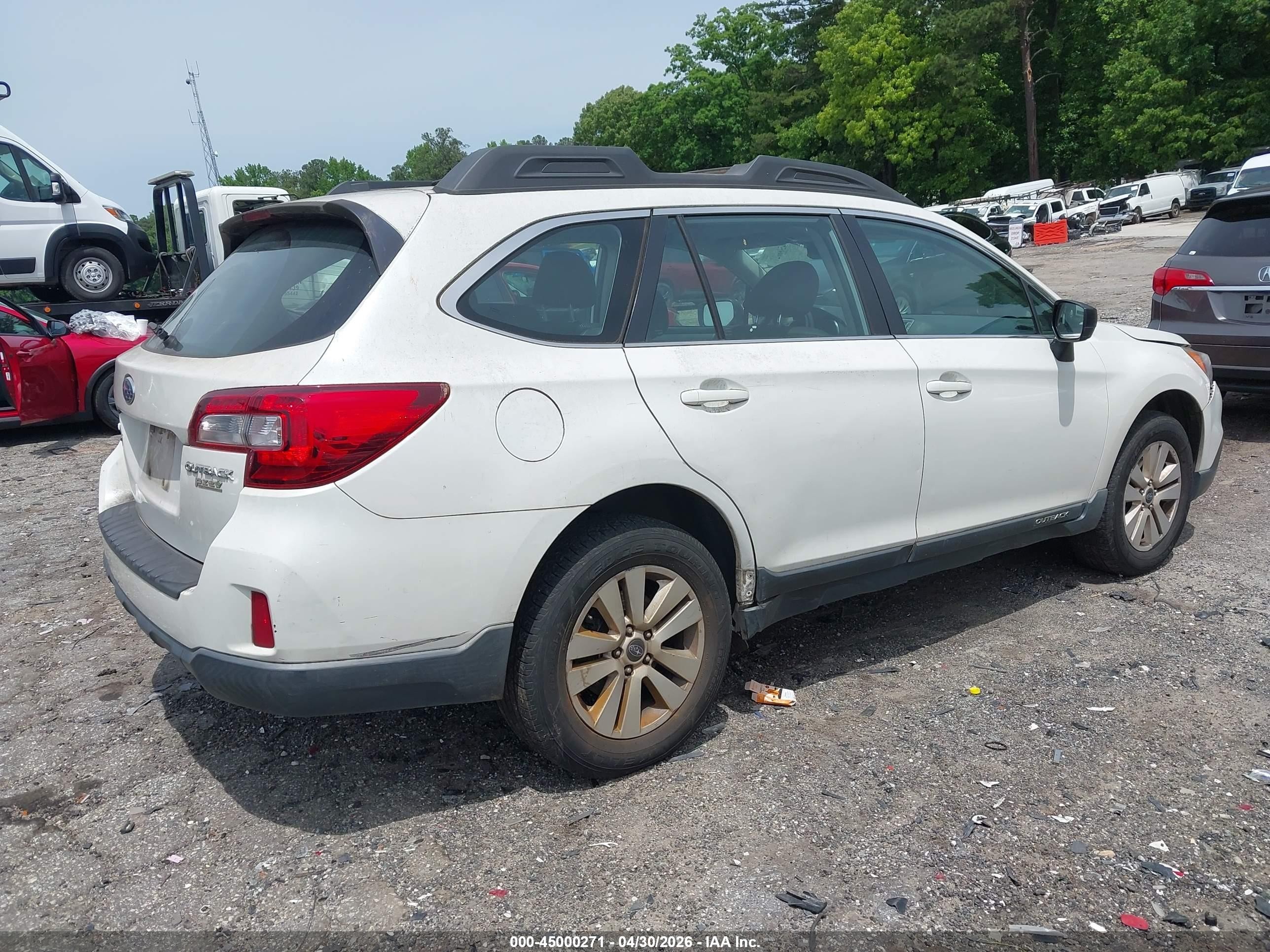 2017 Subaru Outback 2.5i White vin: 4S4BSAAC5H3391542