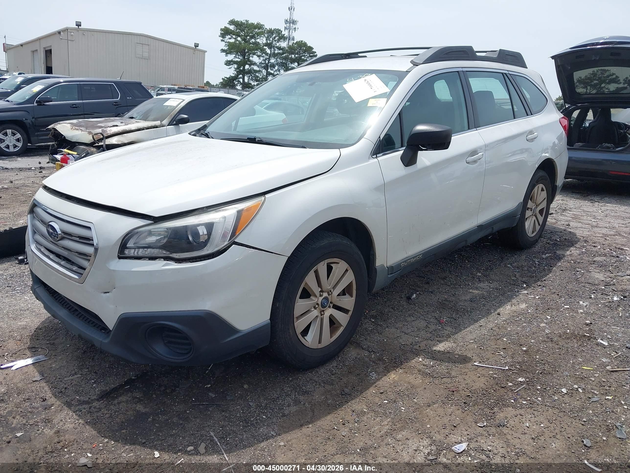 2017 Subaru Outback 2.5i White vin: 4S4BSAAC5H3391542