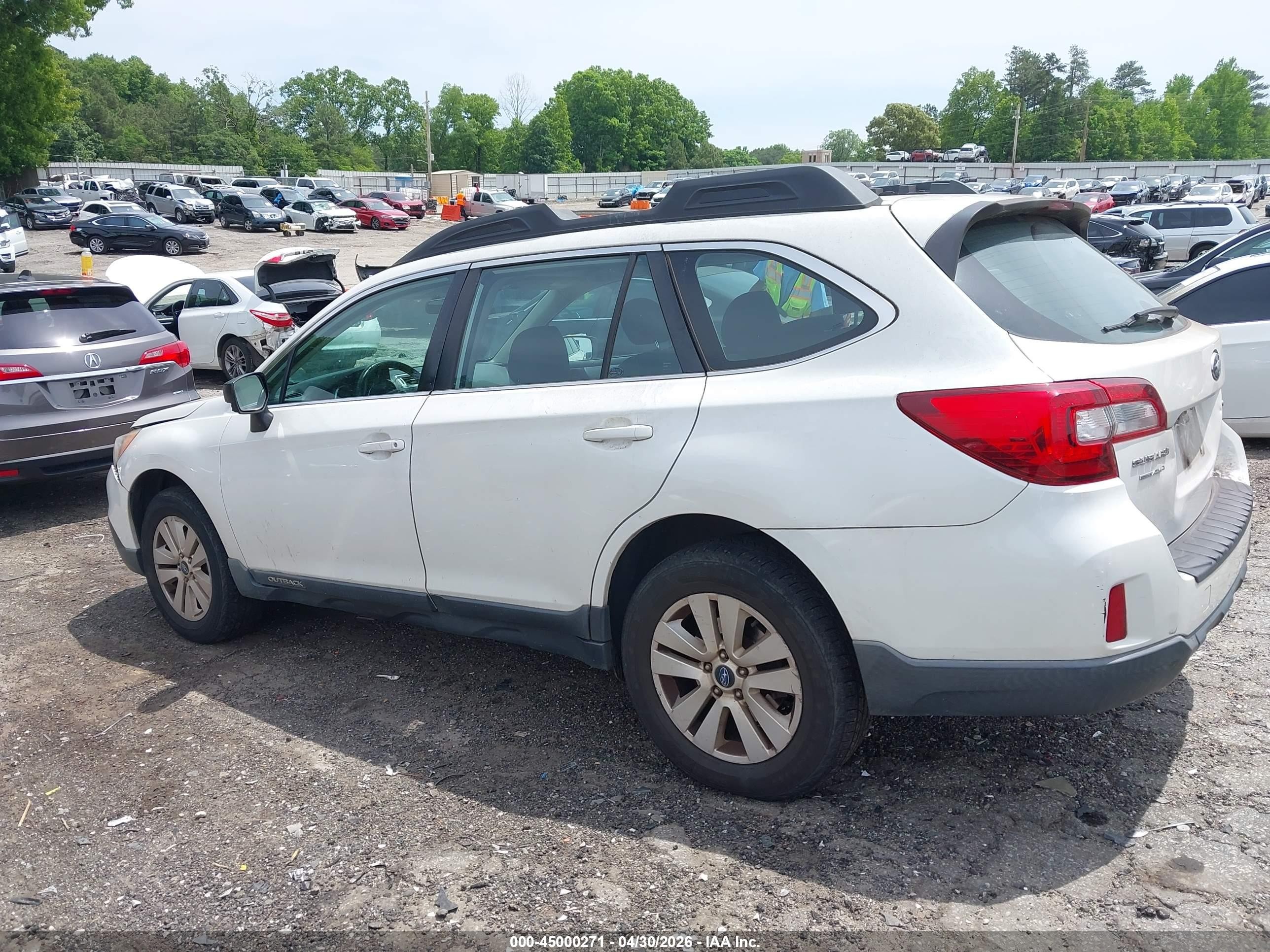 2017 Subaru Outback 2.5i White vin: 4S4BSAAC5H3391542