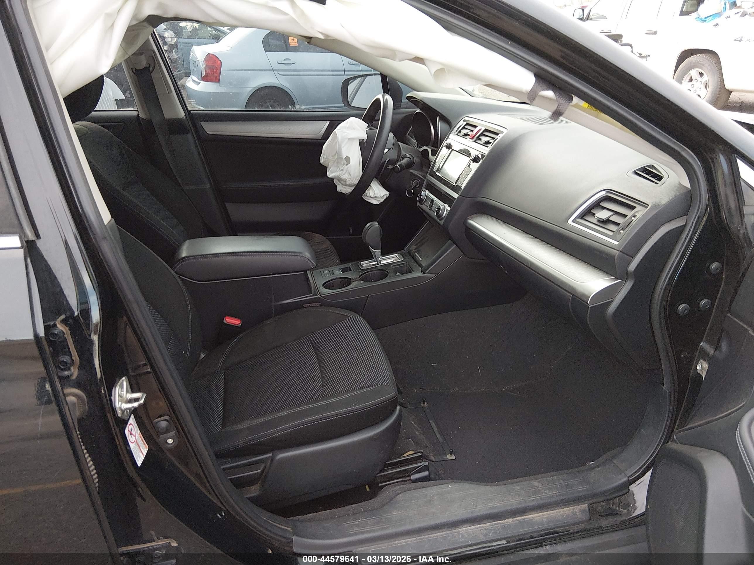 2018 Subaru Outback 2.5i Black vin: 4S4BSAAC7J3315262
