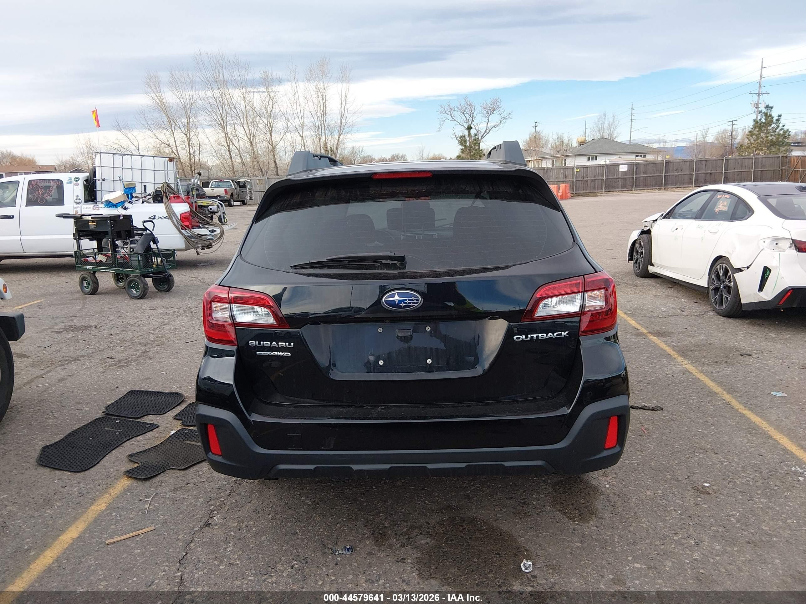 2018 Subaru Outback 2.5i Black vin: 4S4BSAAC7J3315262