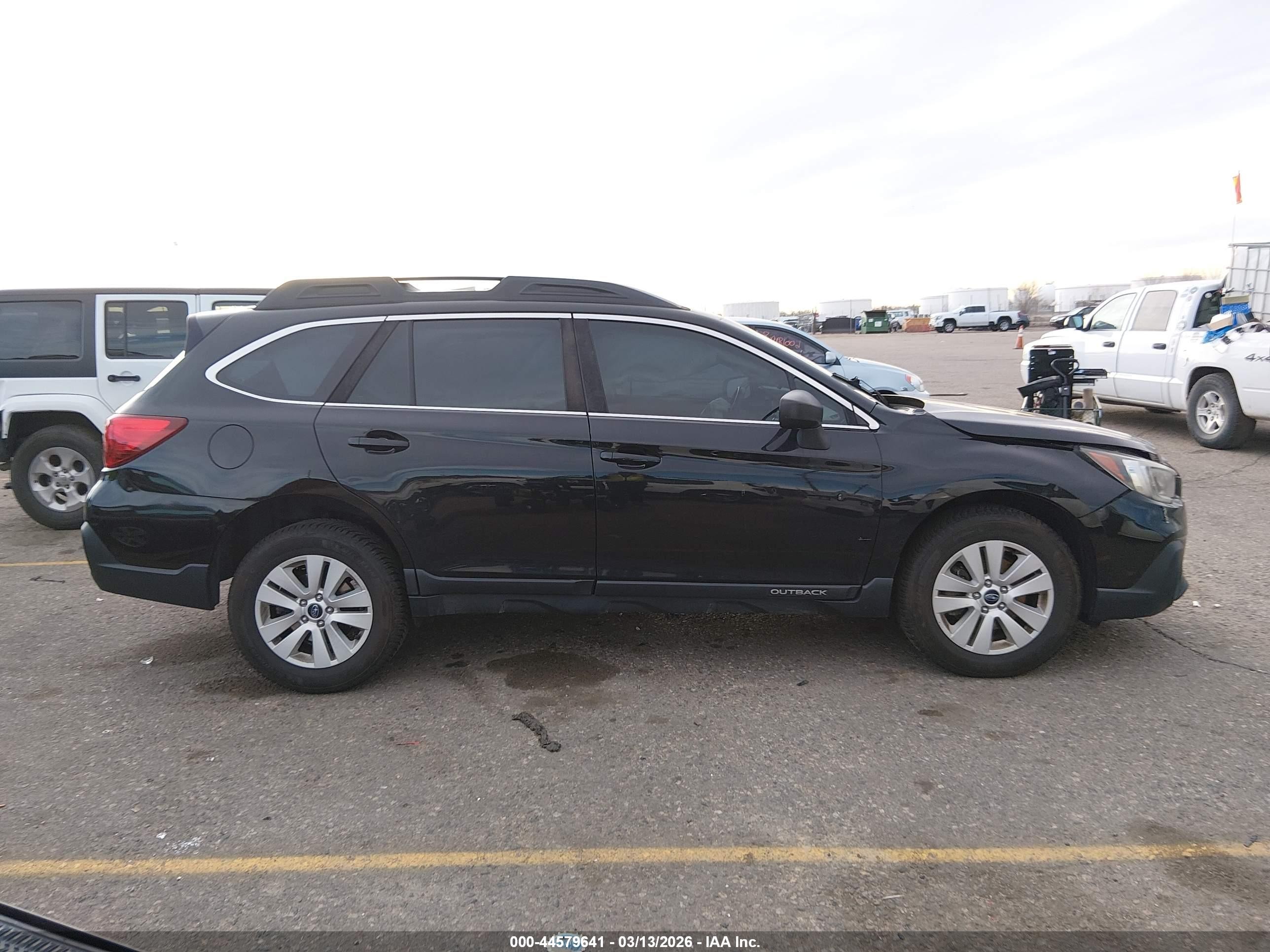 2018 Subaru Outback 2.5i Black vin: 4S4BSAAC7J3315262