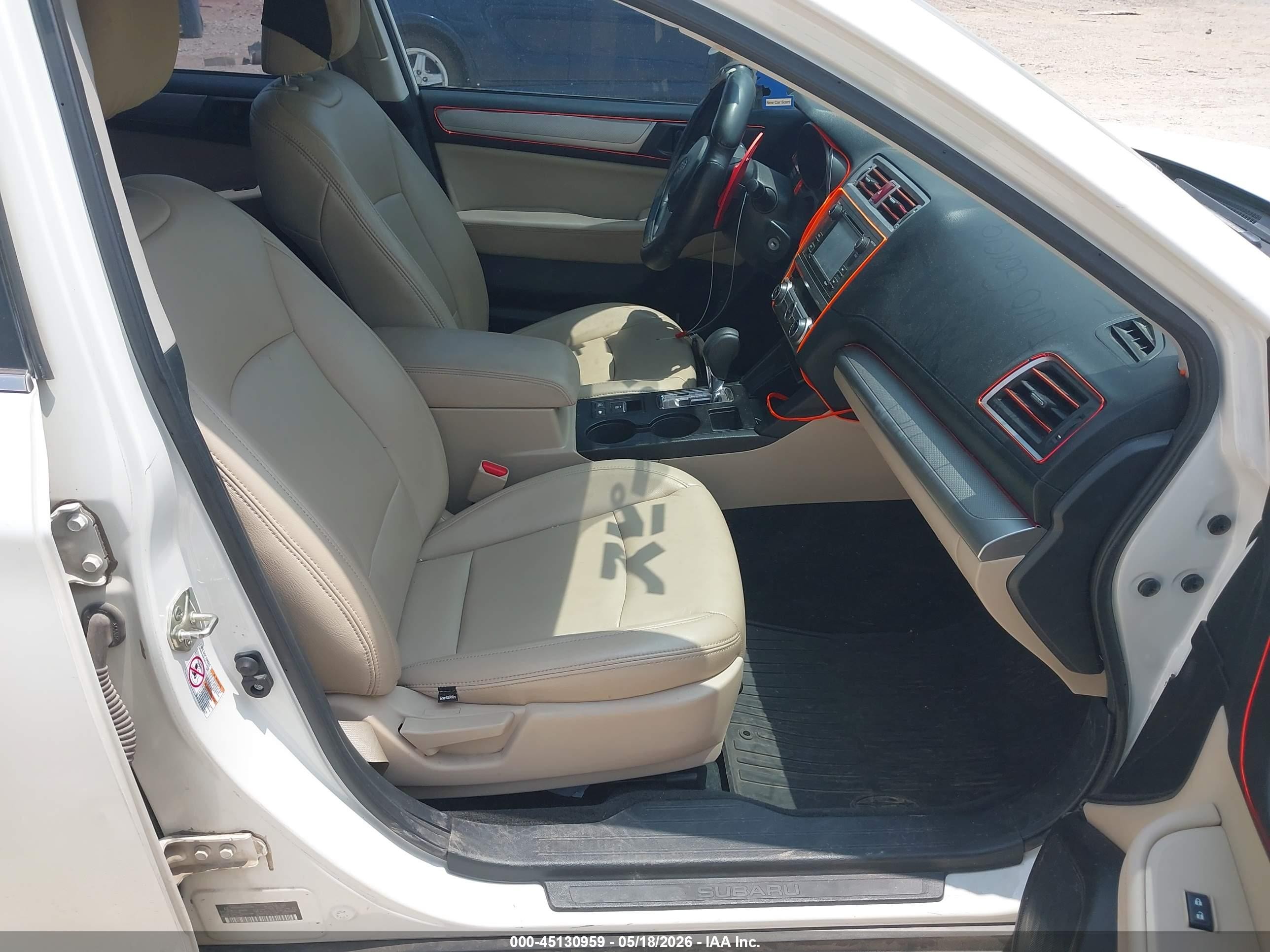 2015 Subaru Outback 2.5i White vin: 4S4BSAAC9F3252186
