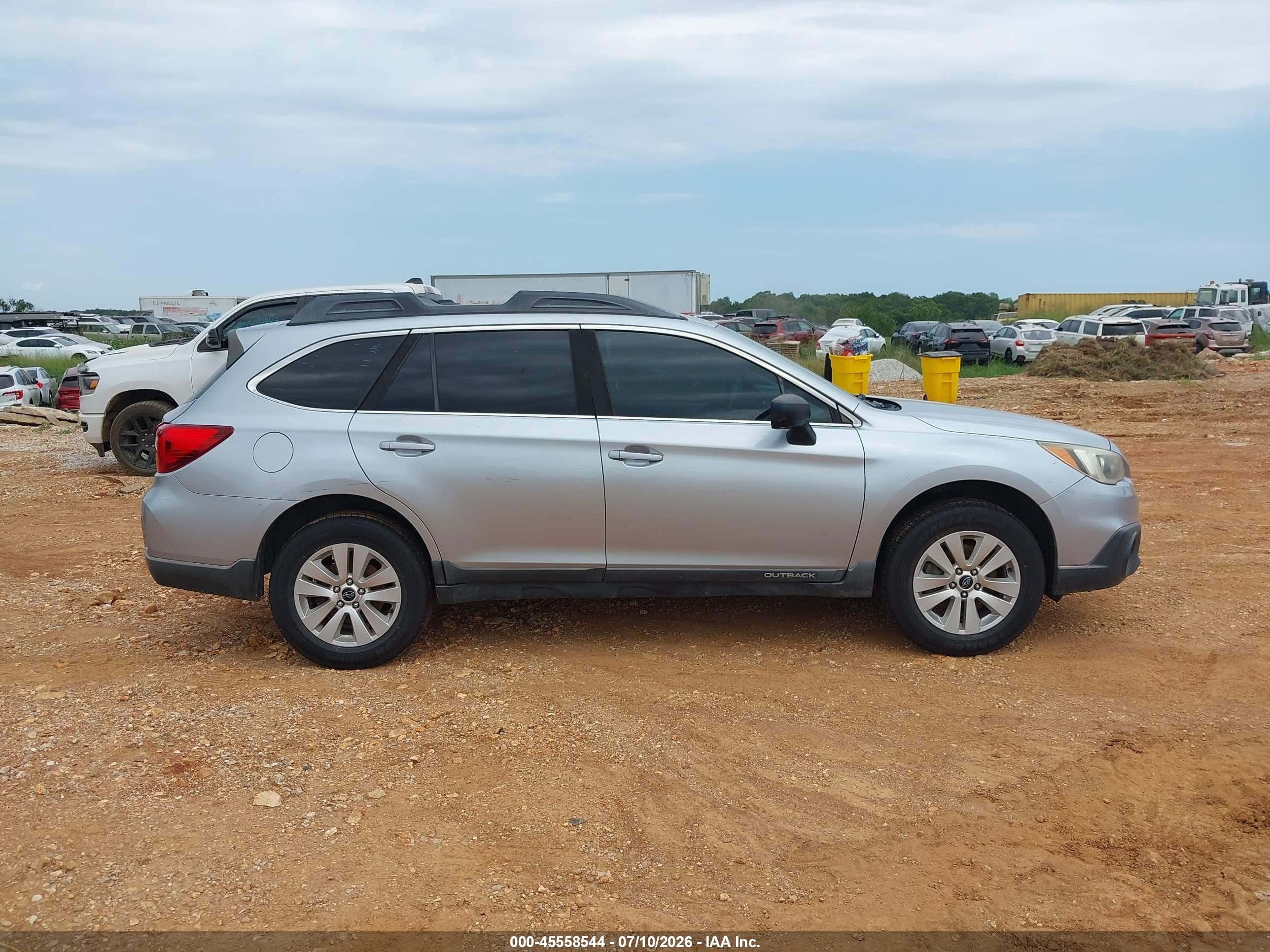 2017 Subaru Outback 2.5i Серебряный vin: 4S4BSAACXH3396543