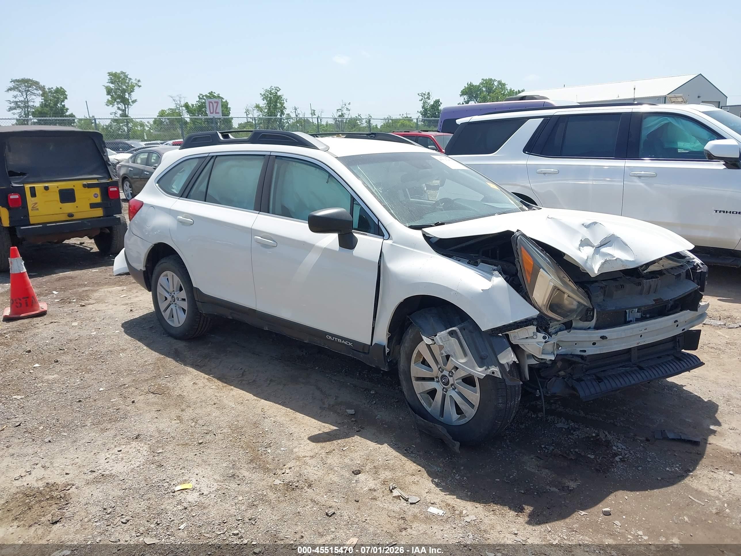 2019 Subaru Outback 2.5i White vin: 4S4BSABCXK3270267