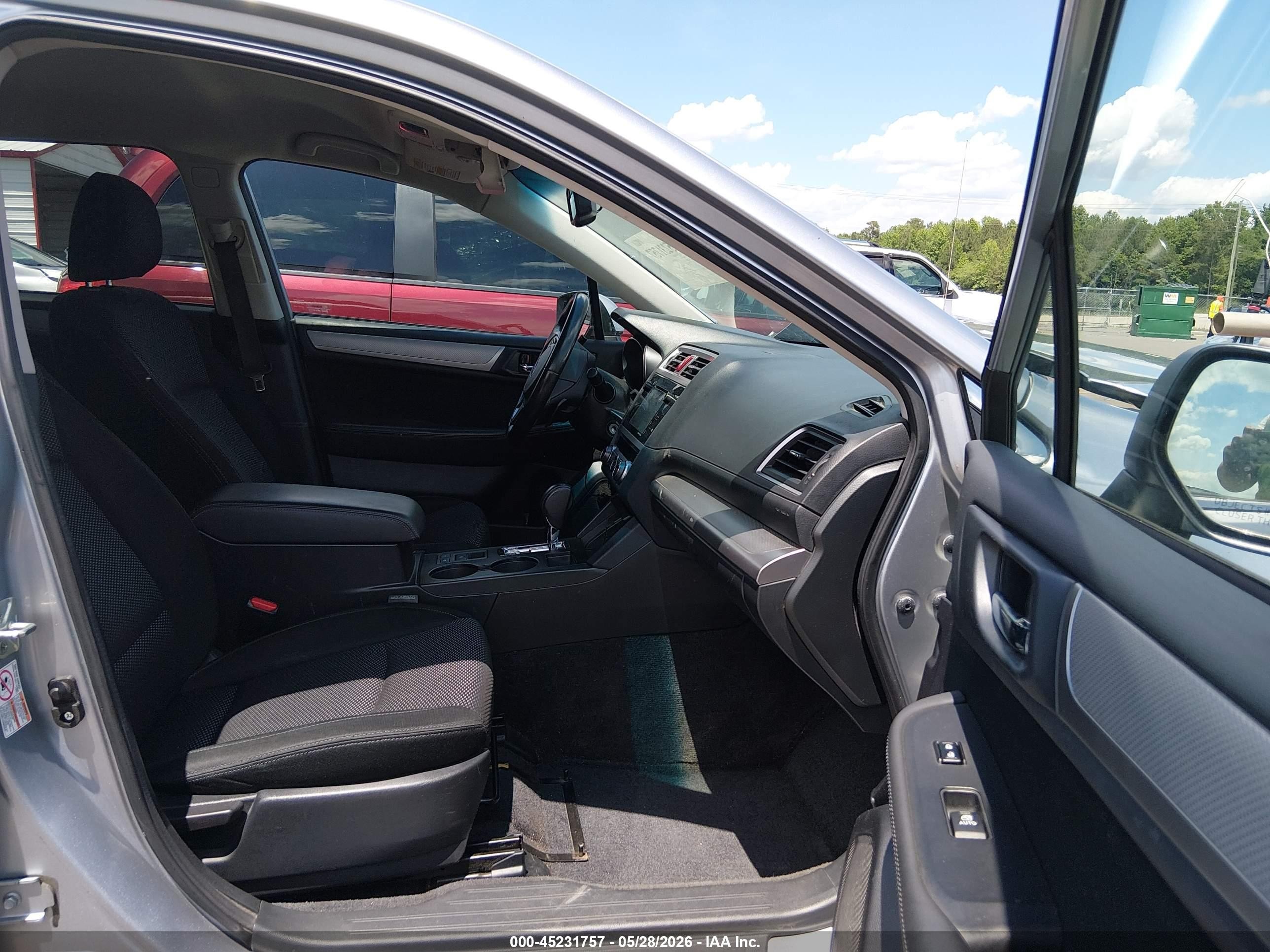 2015 Subaru Outback 2.5i Premium Silver vin: 4S4BSACC0F3224693