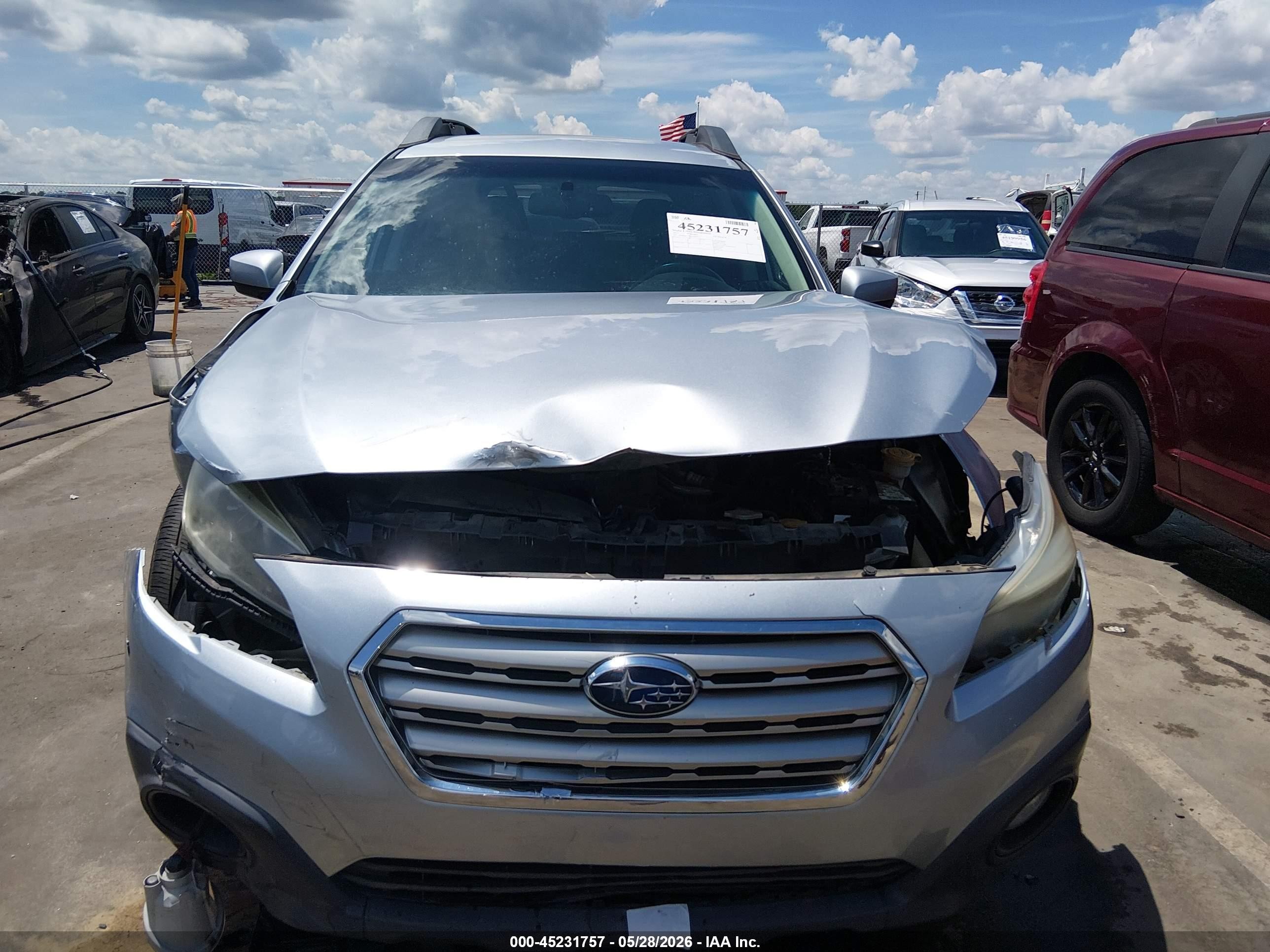 2015 Subaru Outback 2.5i Premium Silver vin: 4S4BSACC0F3224693