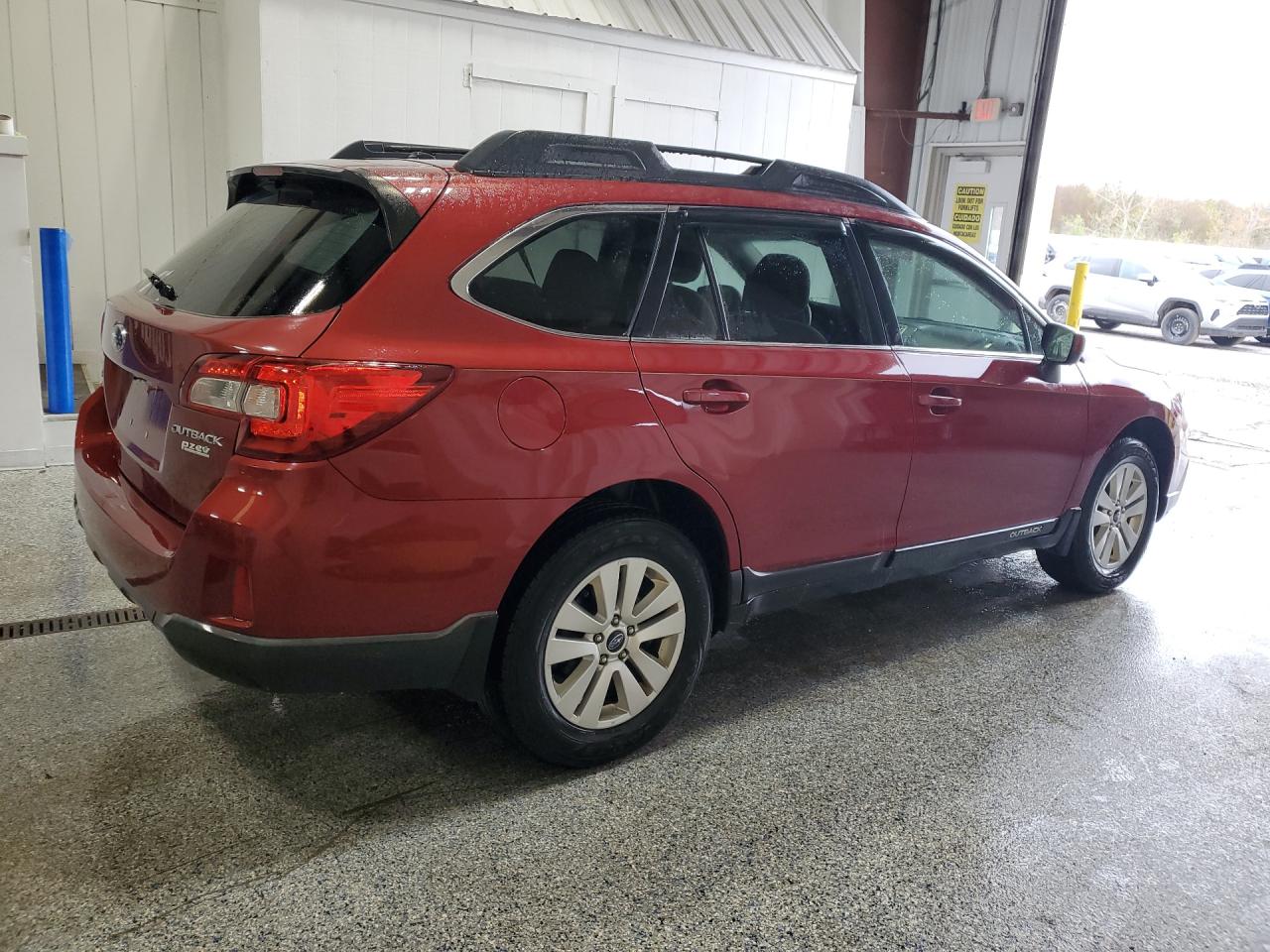2015 Subaru Outback 2.5i Premium Burgundy vin: 4S4BSACC0F3253076 Damage: Right Front Tire, Worn, Replacement Required