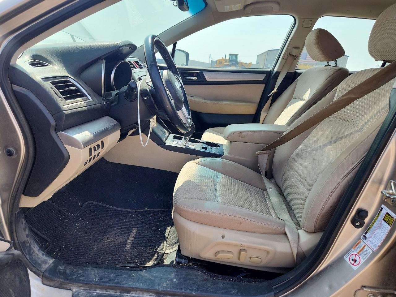 2015 Subaru Outback 2.5i Premium Silver vin: 4S4BSACC0F3266832