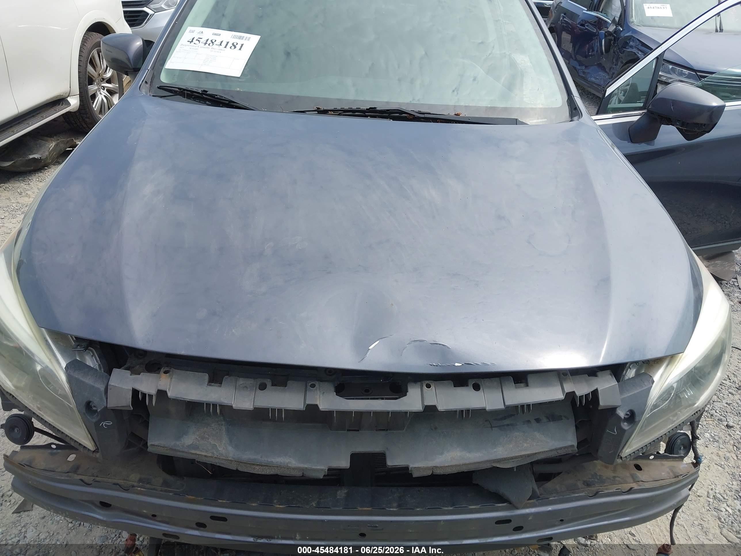 2015 Subaru Outback 2.5i Premium Серый vin: 4S4BSACC1F3215615