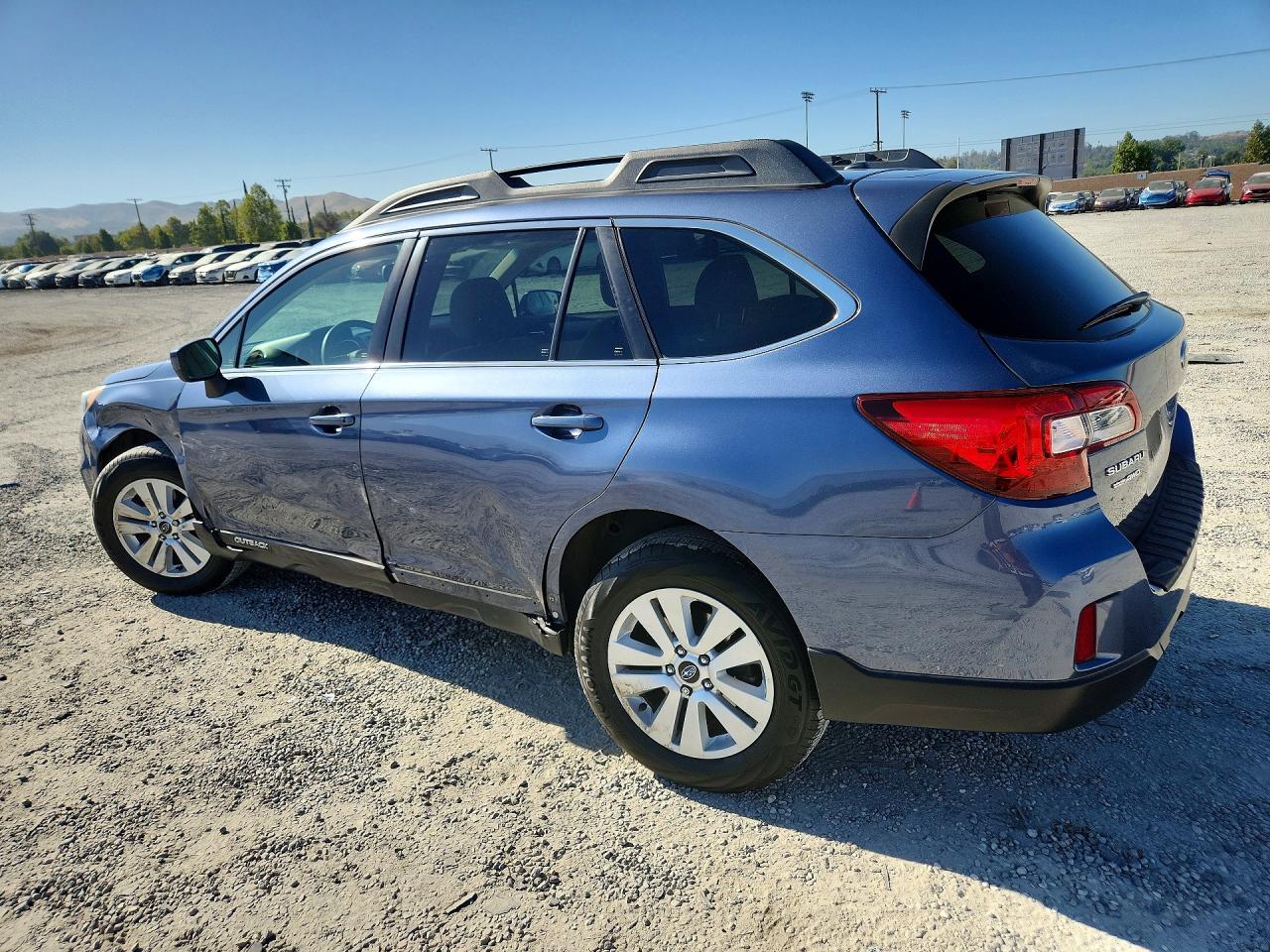 2015 Subaru Outback 2.5i Premium Синий vin: 4S4BSACC1F3216568