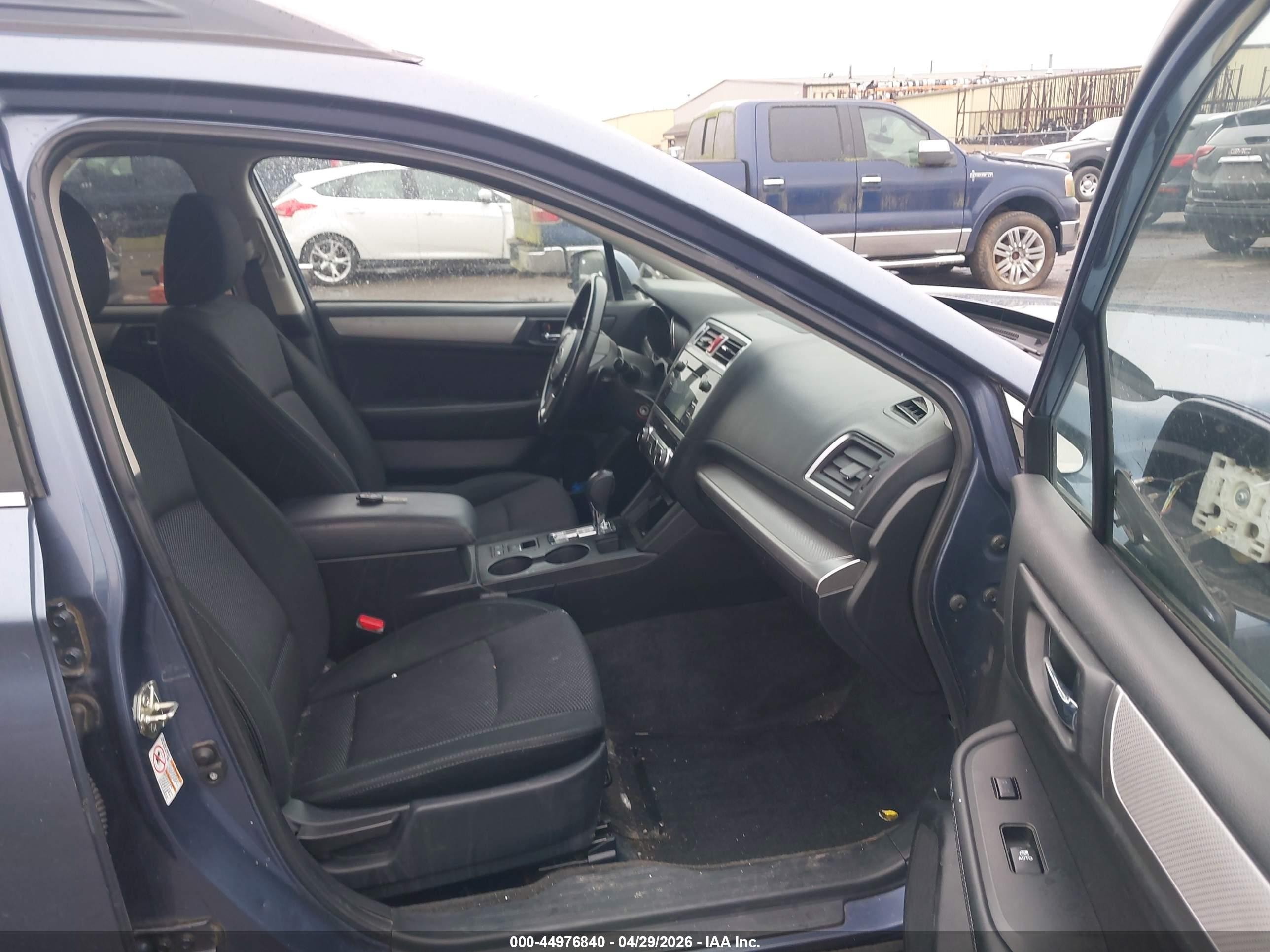 2015 Subaru Outback 2.5i Premium Blue vin: 4S4BSACC1F3260912