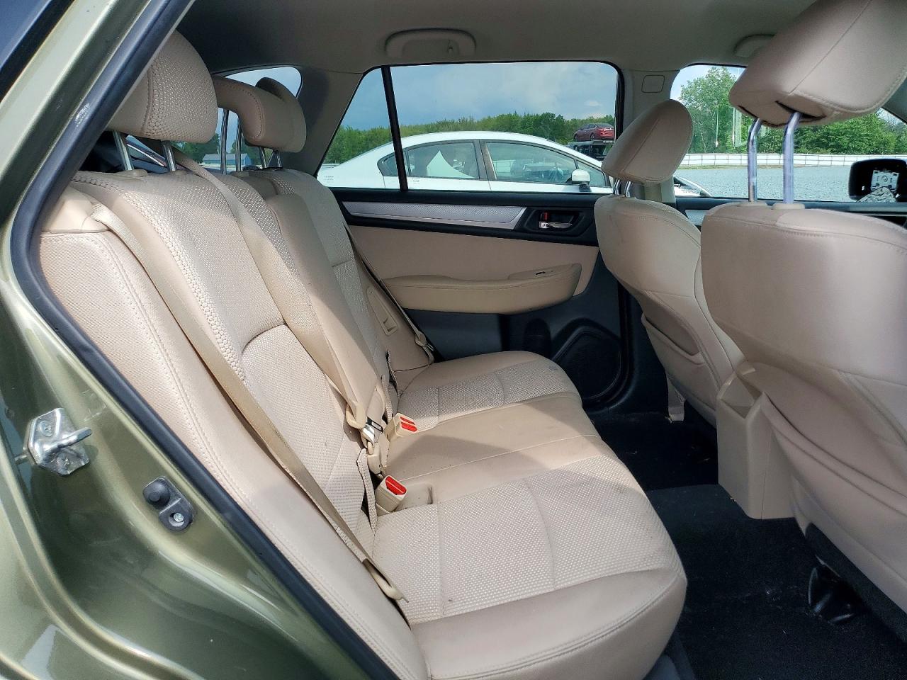 2015 Subaru Outback 2.5i Premium Green vin: 4S4BSACC1F3272428